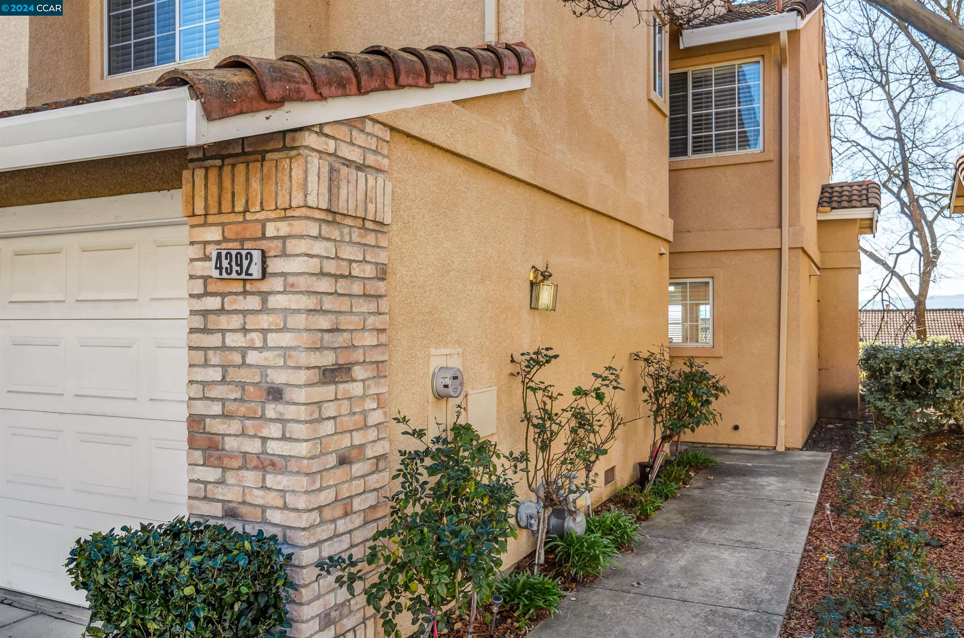 4392 Conejo Dr