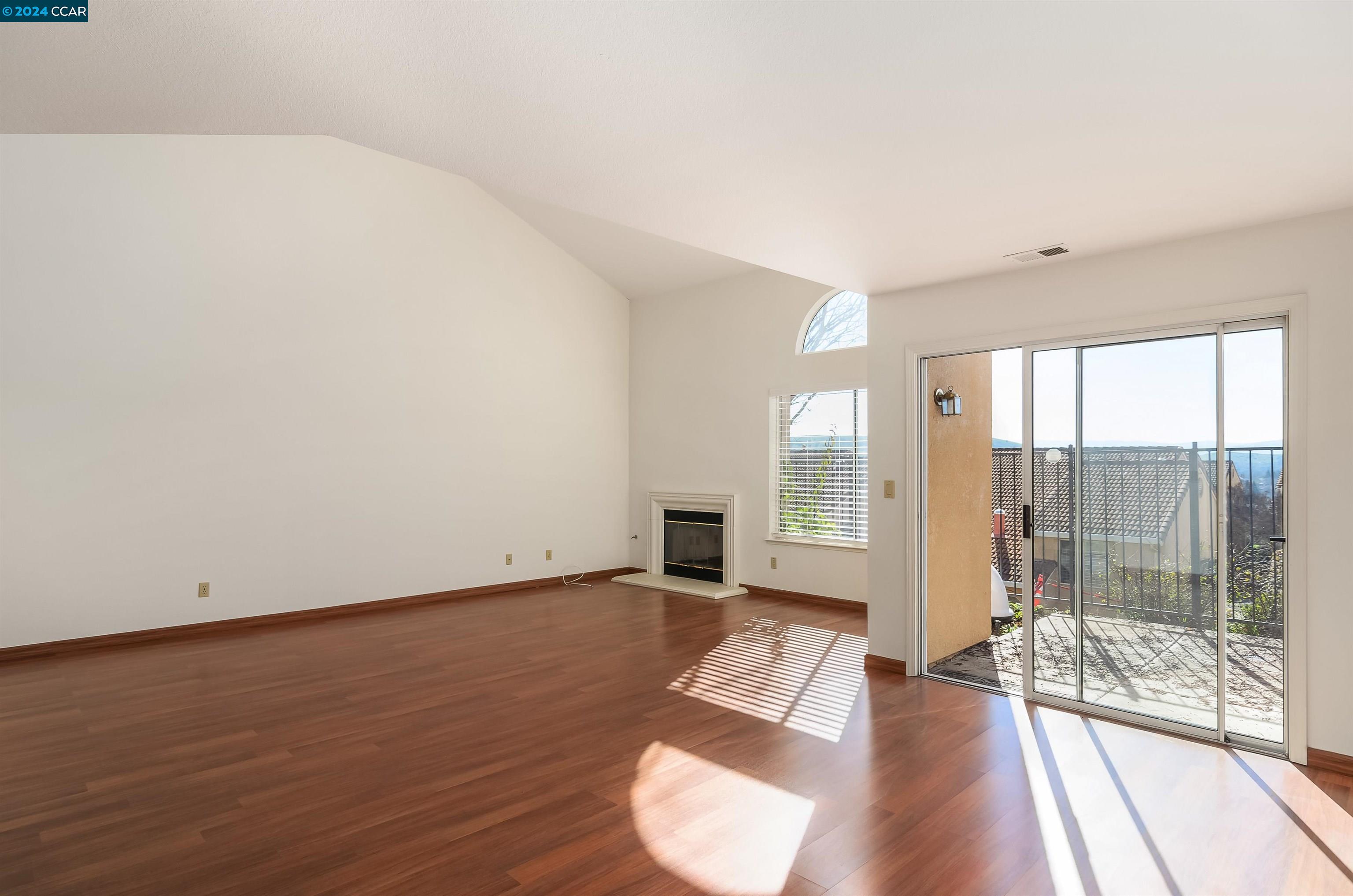 4392 Conejo Dr