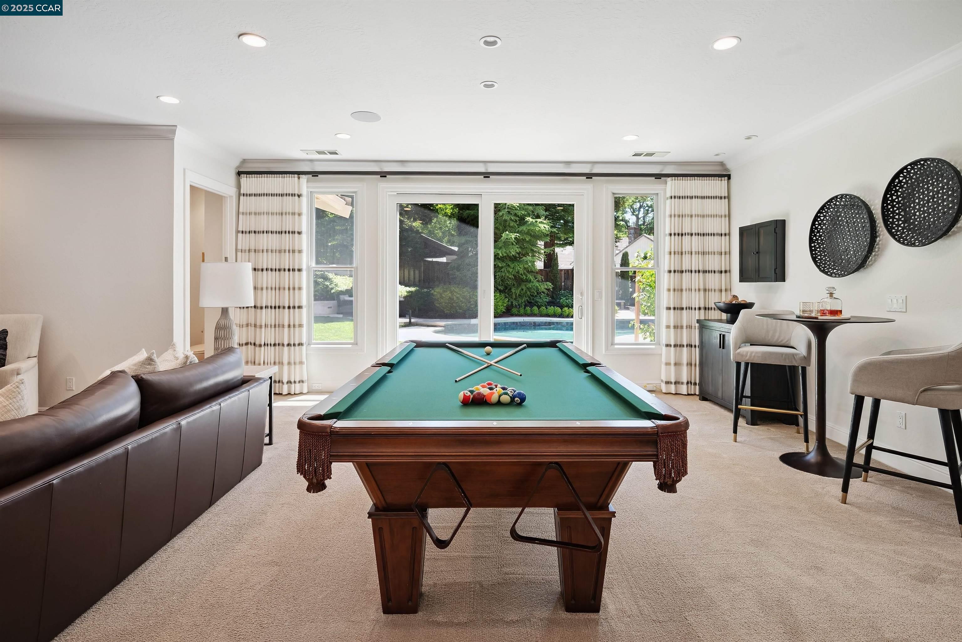 2142 Deer Oak Way