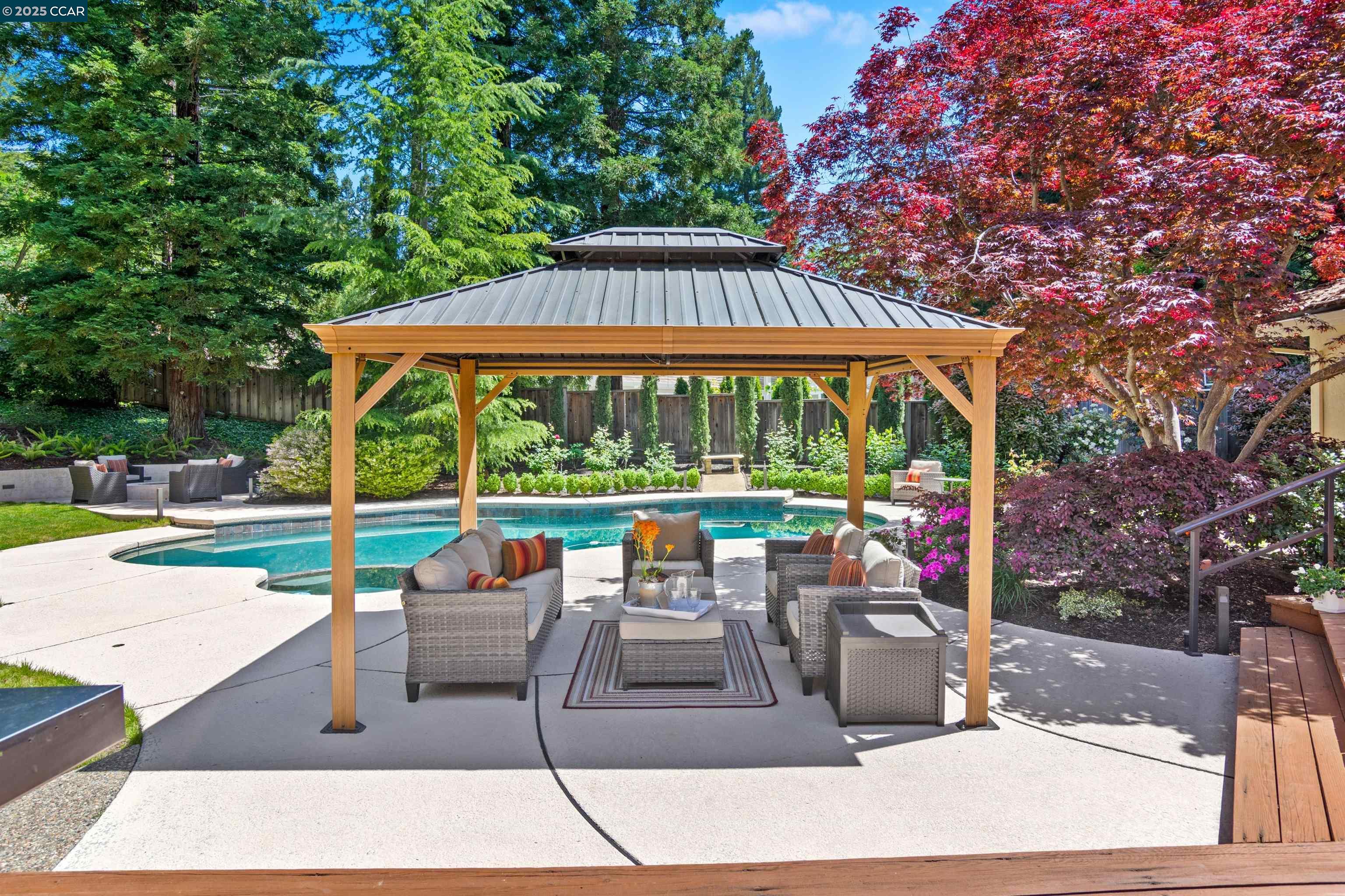 2142 Deer Oak Way