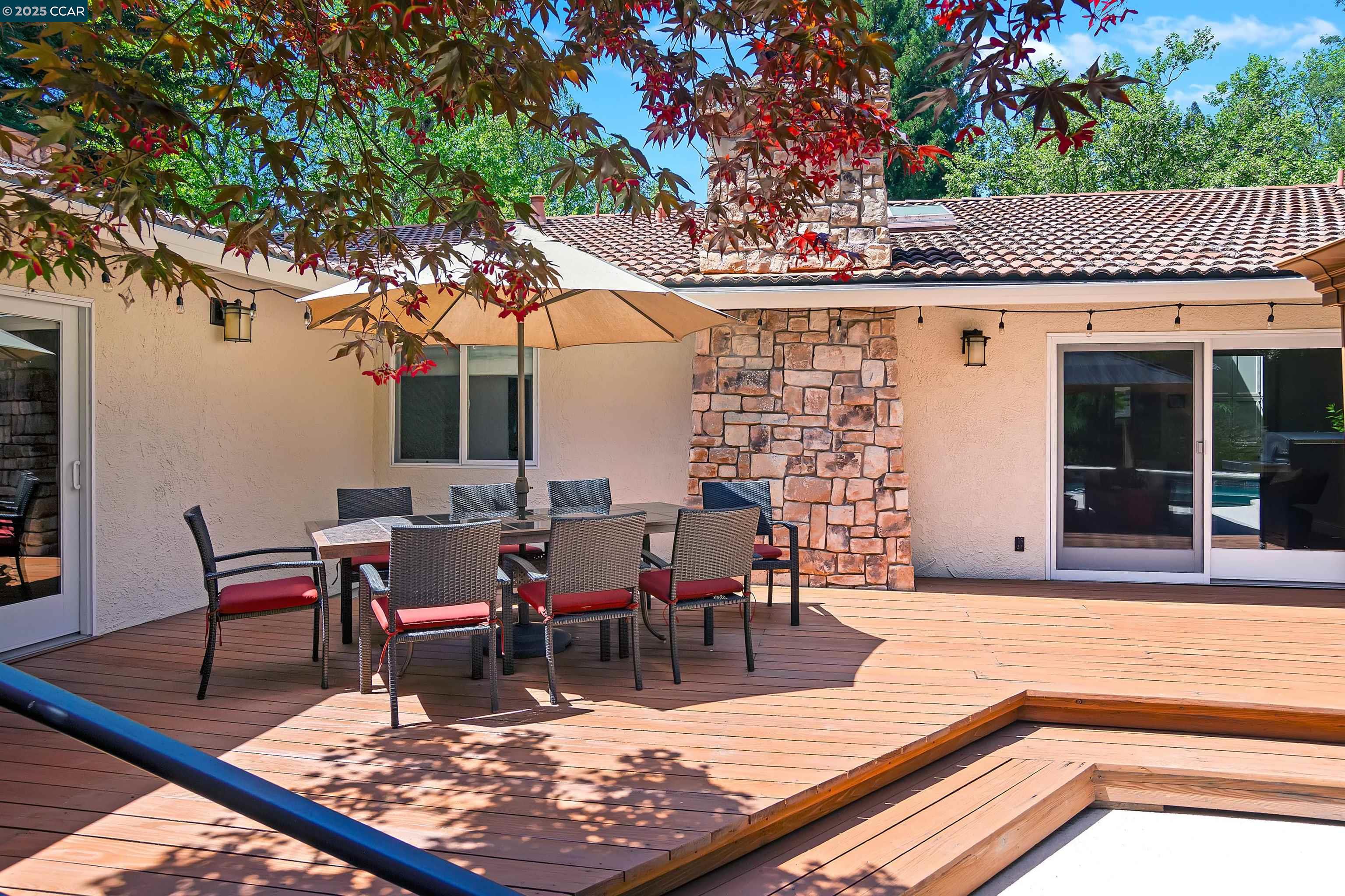 2142 Deer Oak Way
