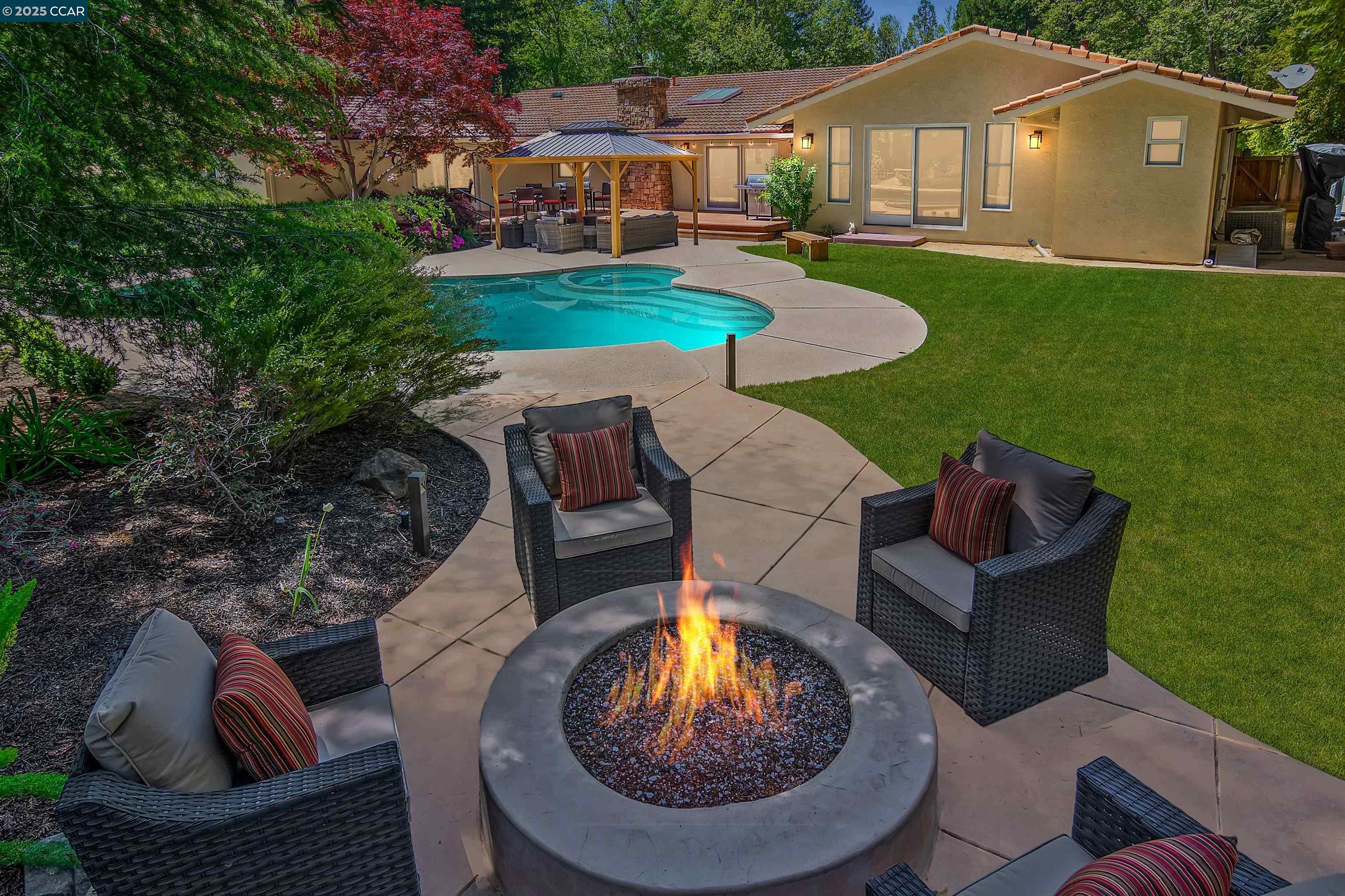 2142 Deer Oak Way
