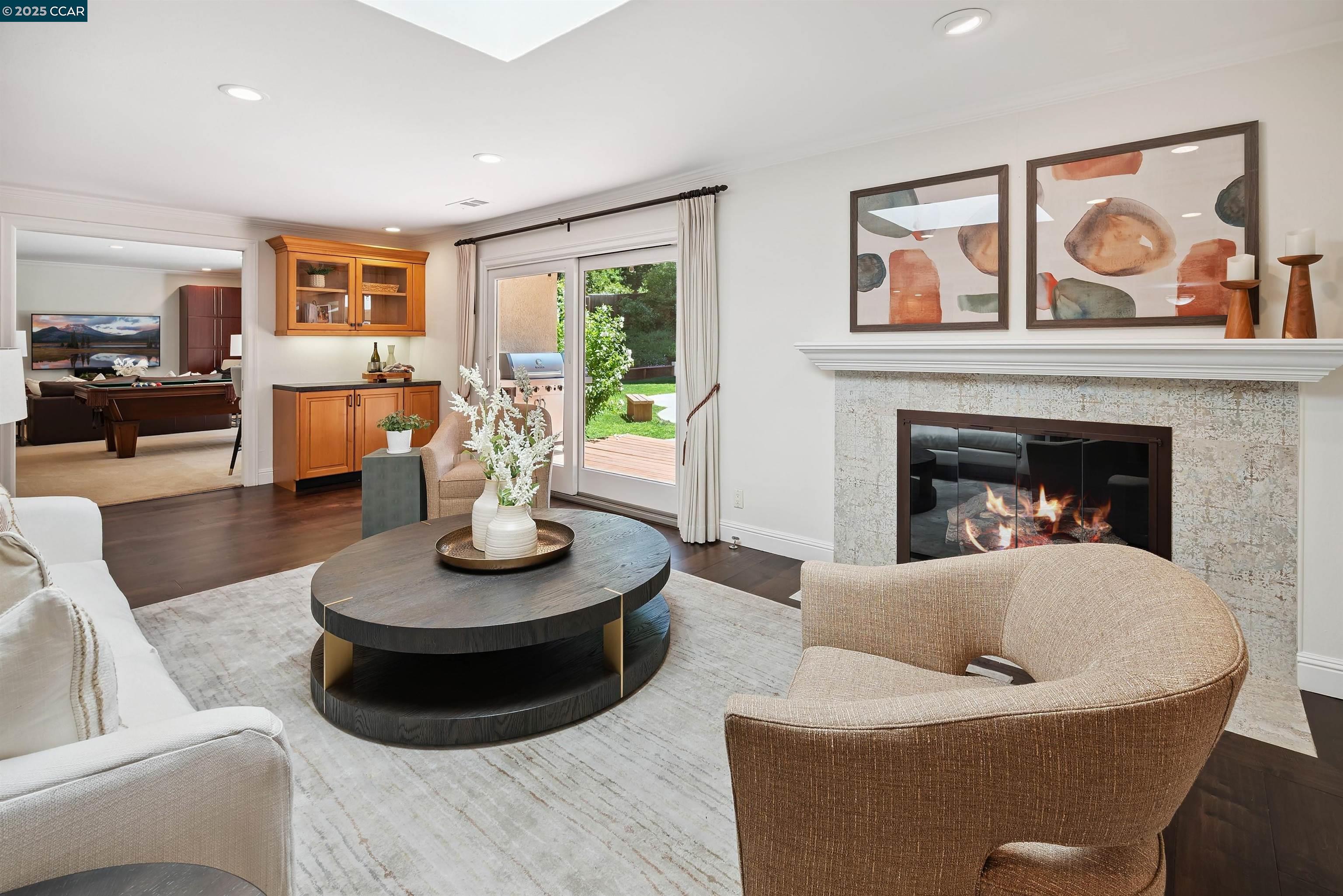 2142 Deer Oak Way