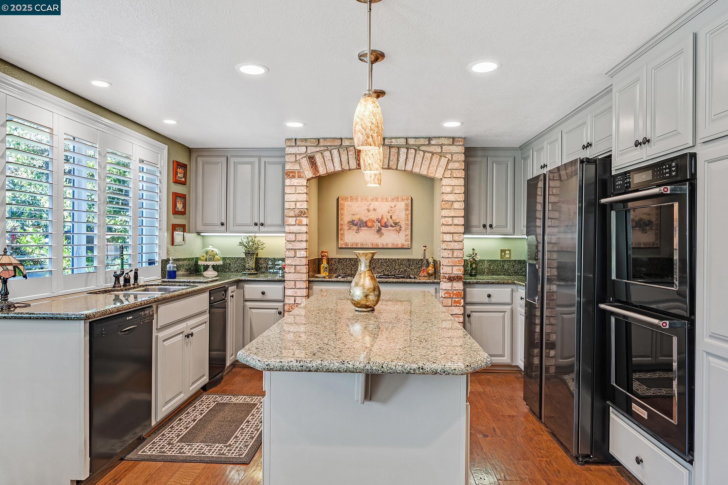 100 Chadbourne Dr