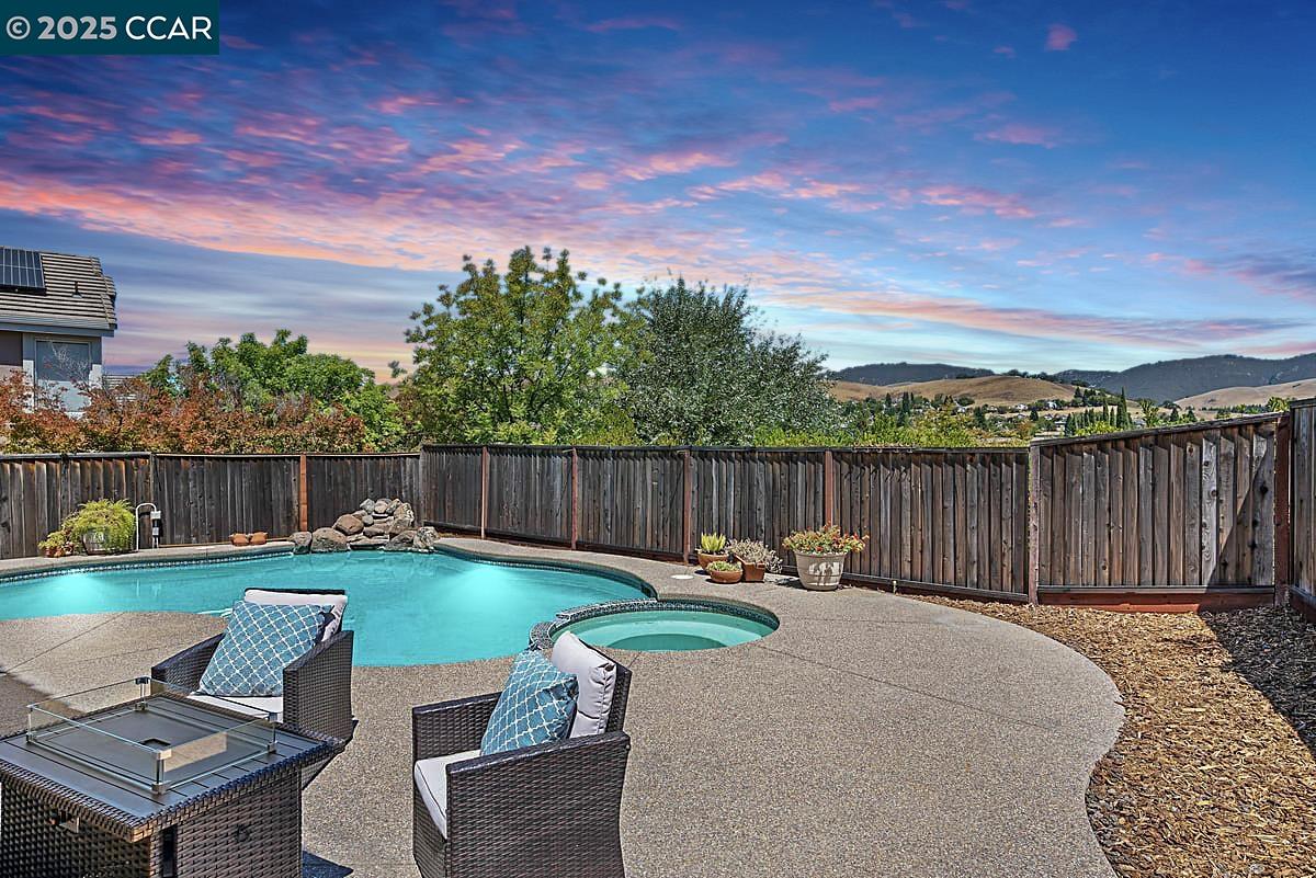 252 Jasmine Way