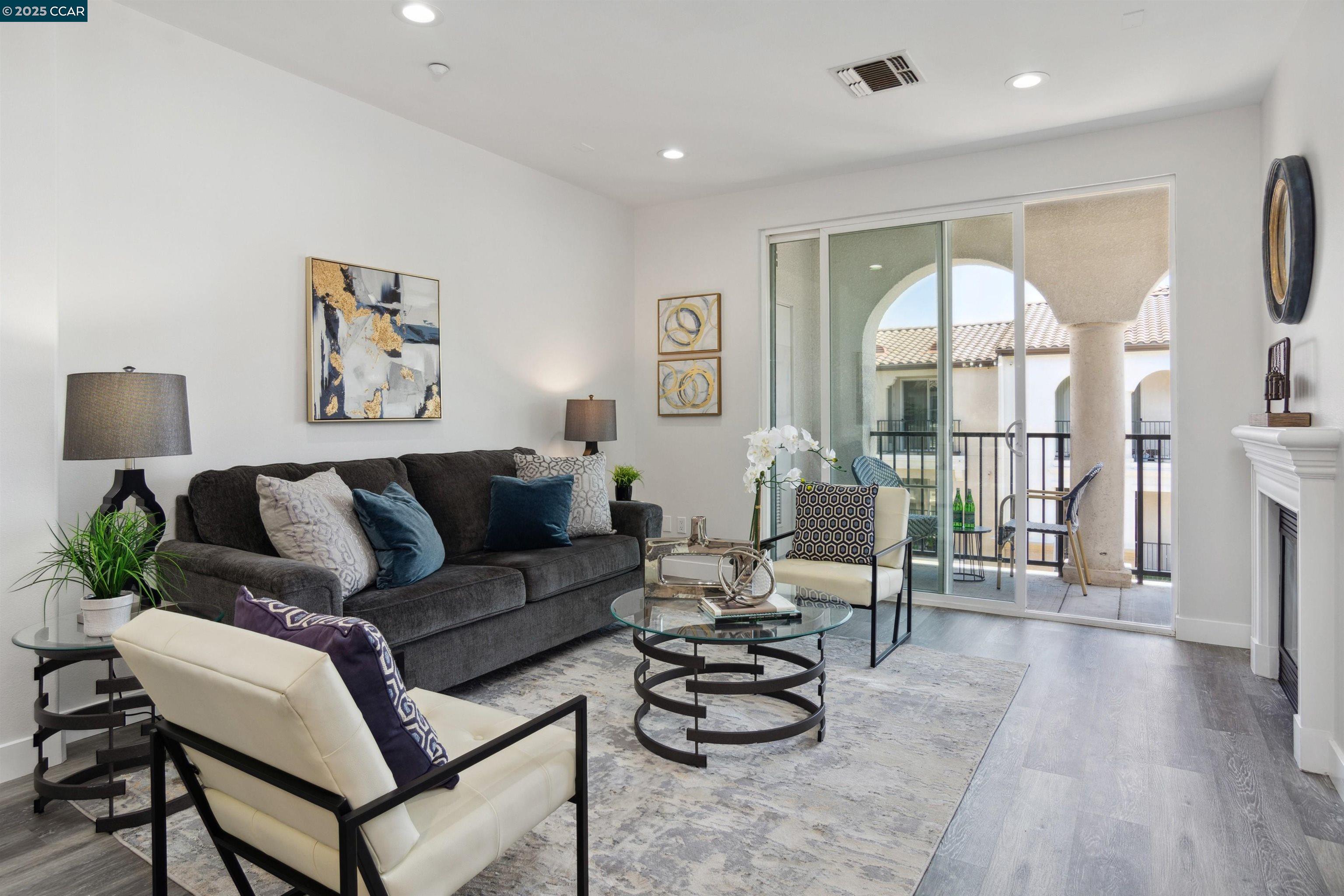 3240 Maguire Way # 401