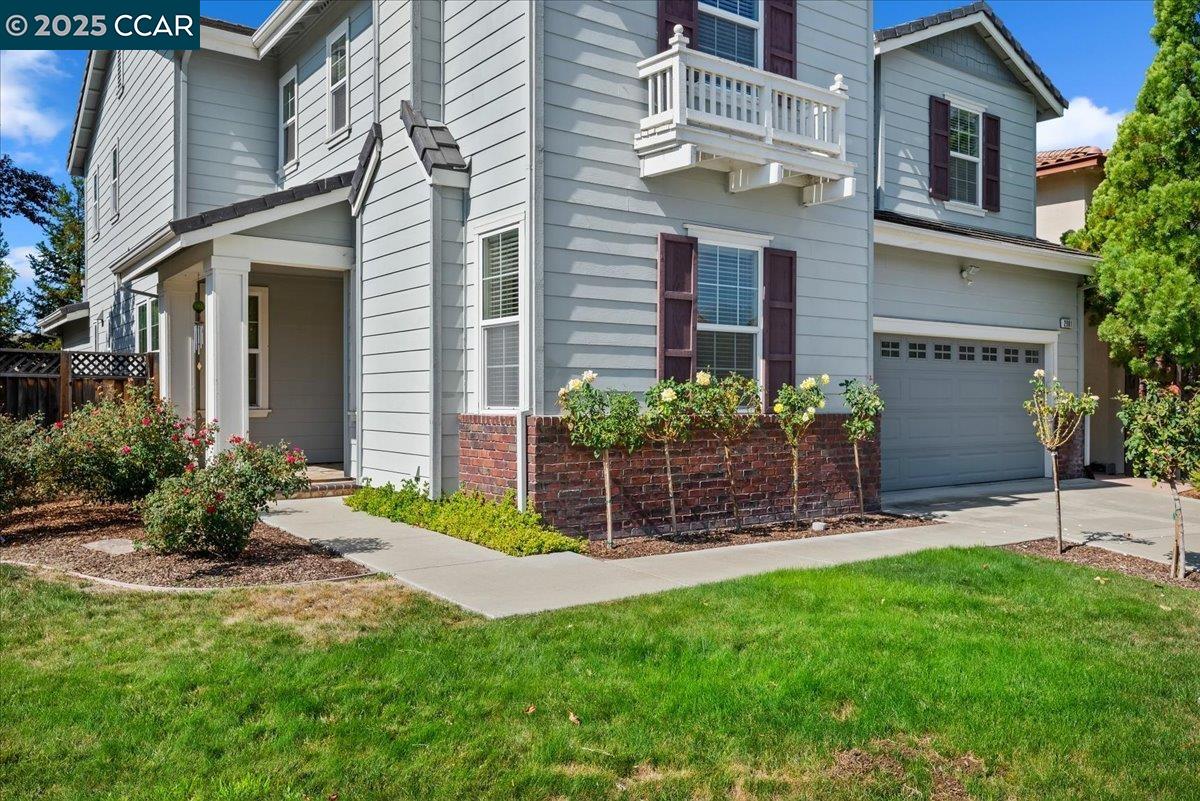 2901 Embleton Ln