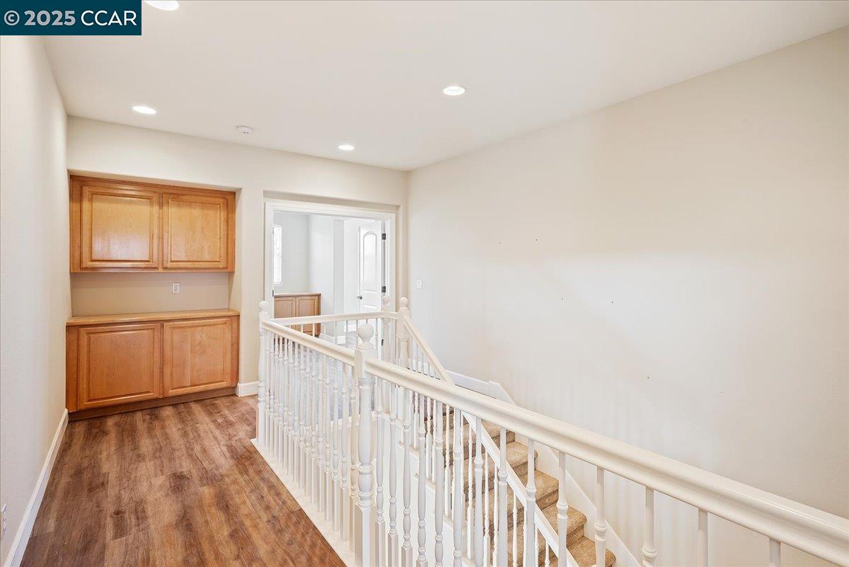 2901 Embleton Ln