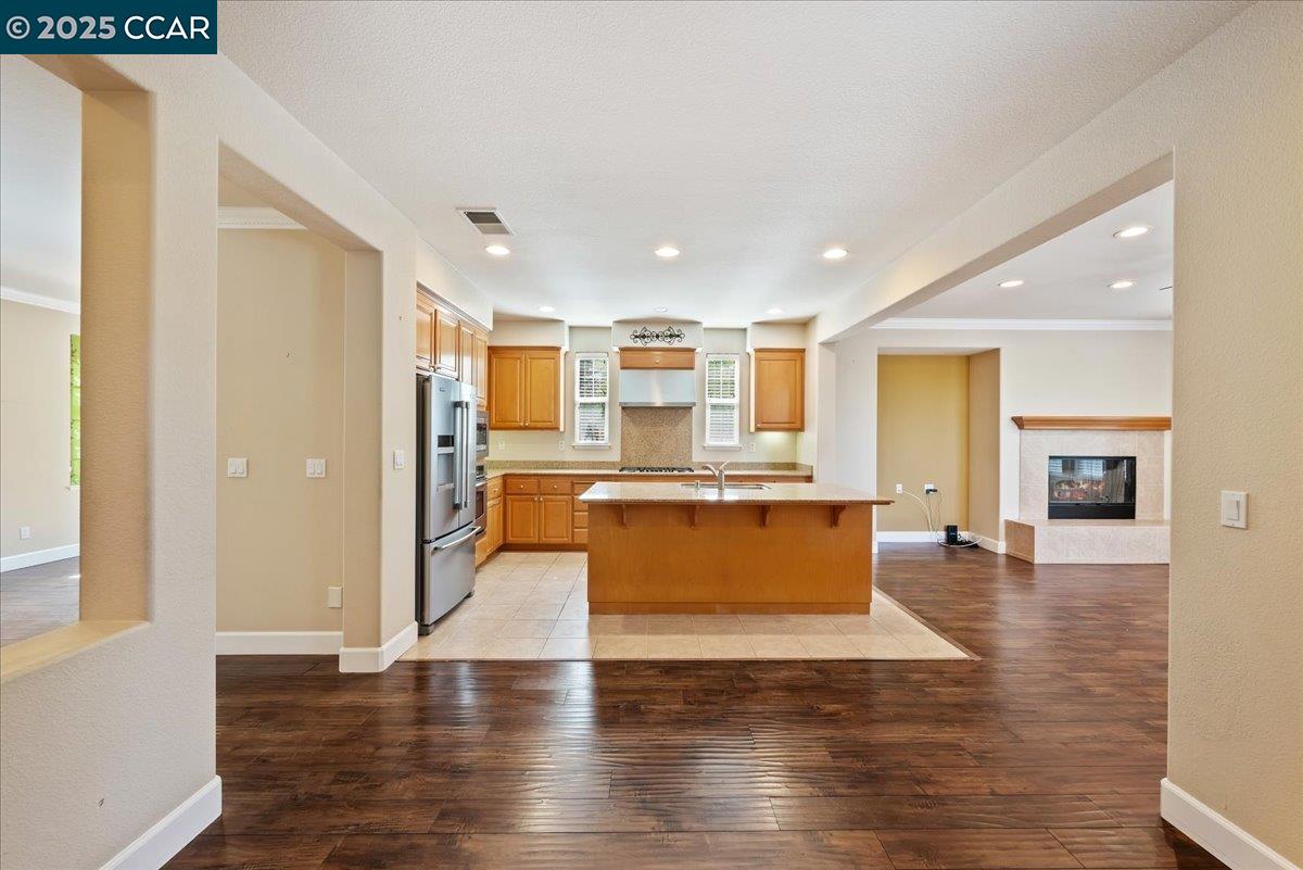 2901 Embleton Ln