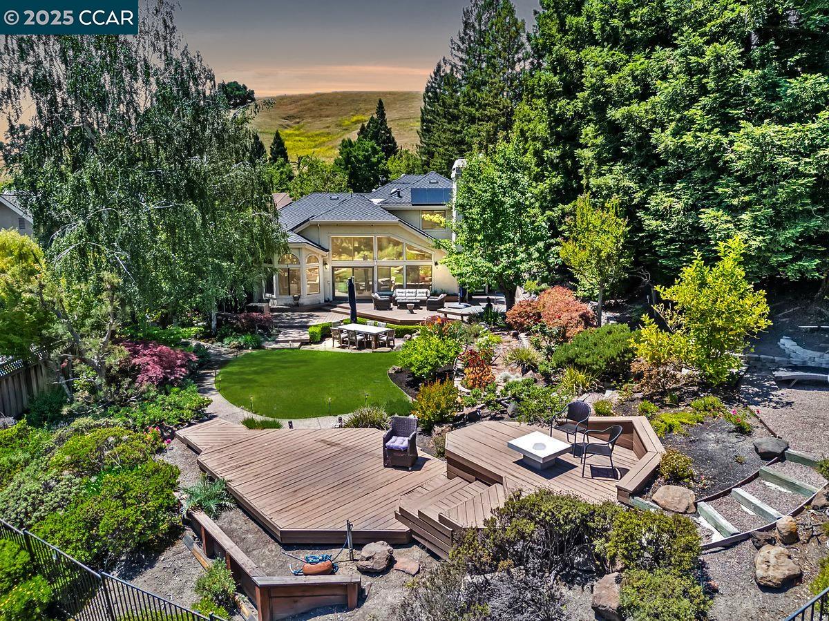 3100 Fox Creek Dr