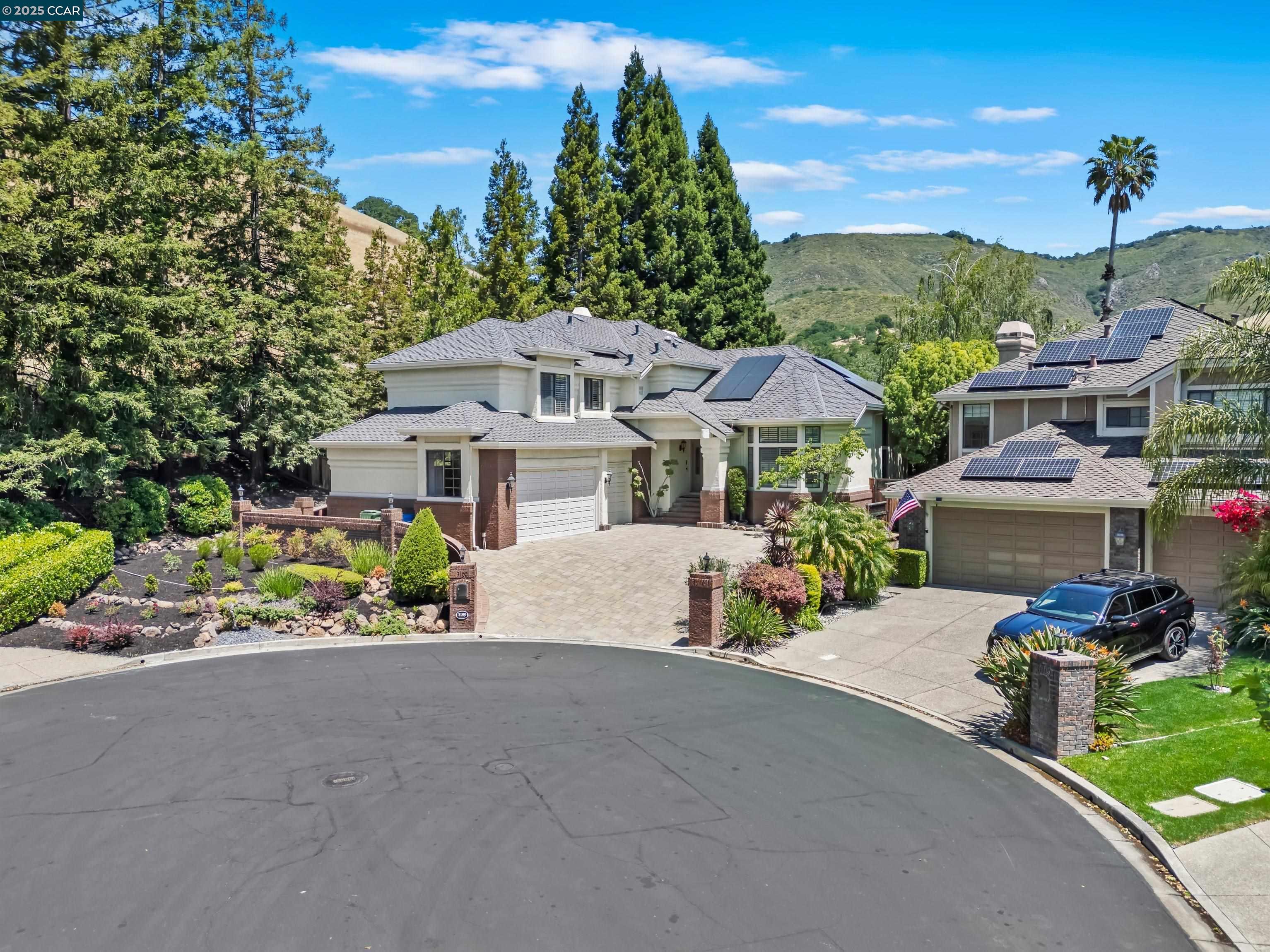 3100 Fox Creek Dr