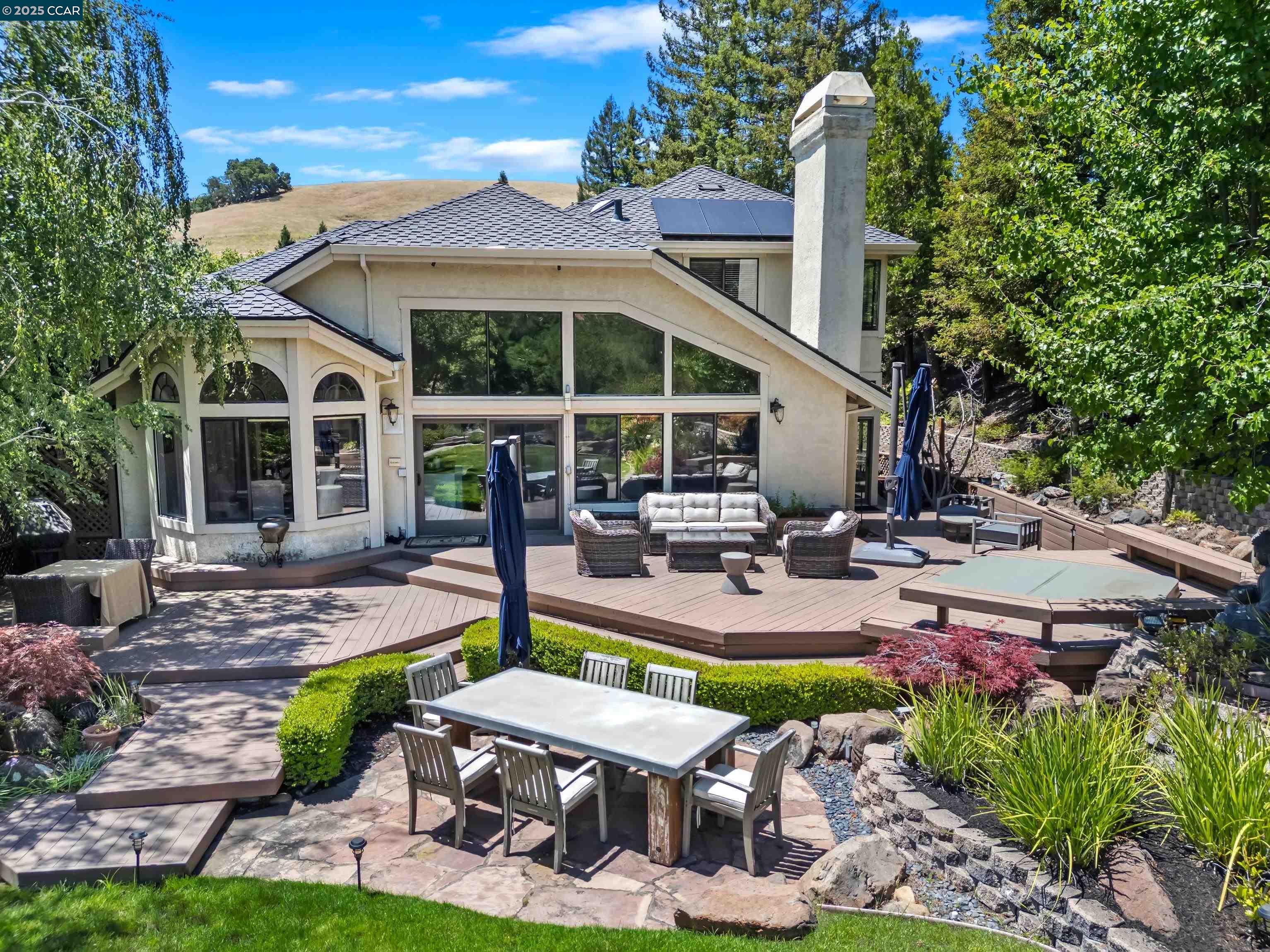 3100 Fox Creek Dr