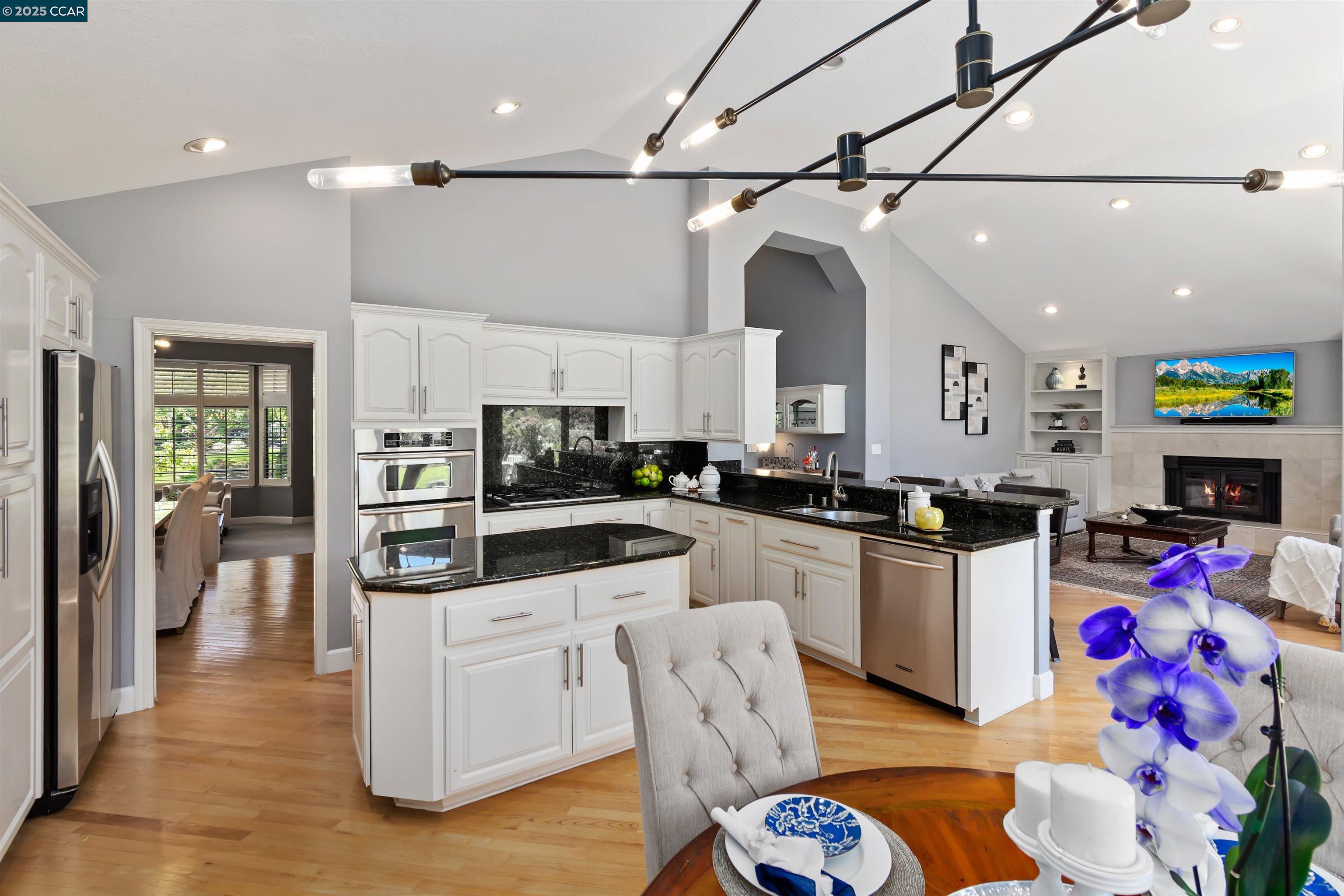 3100 Fox Creek Dr