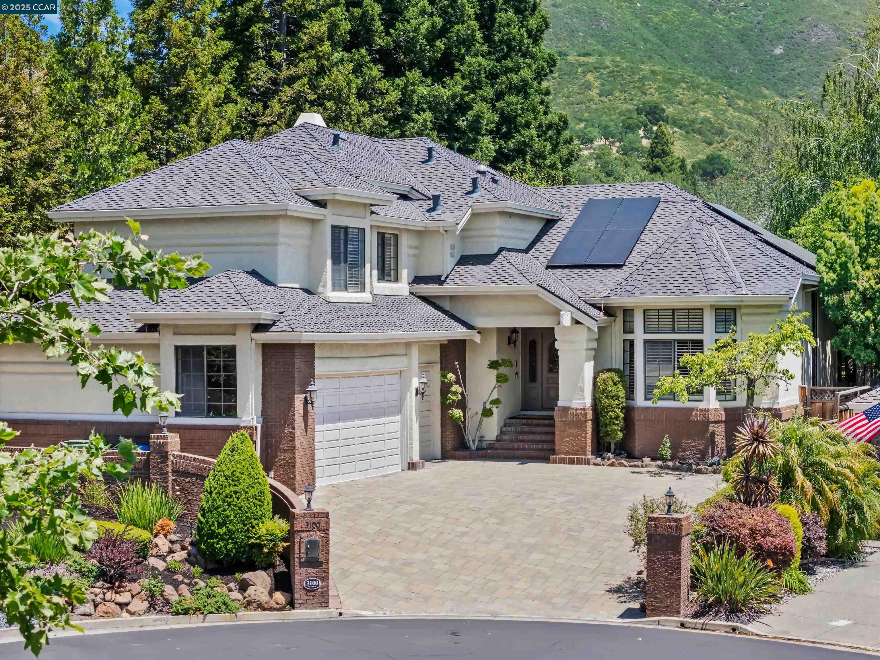 3100 Fox Creek Dr