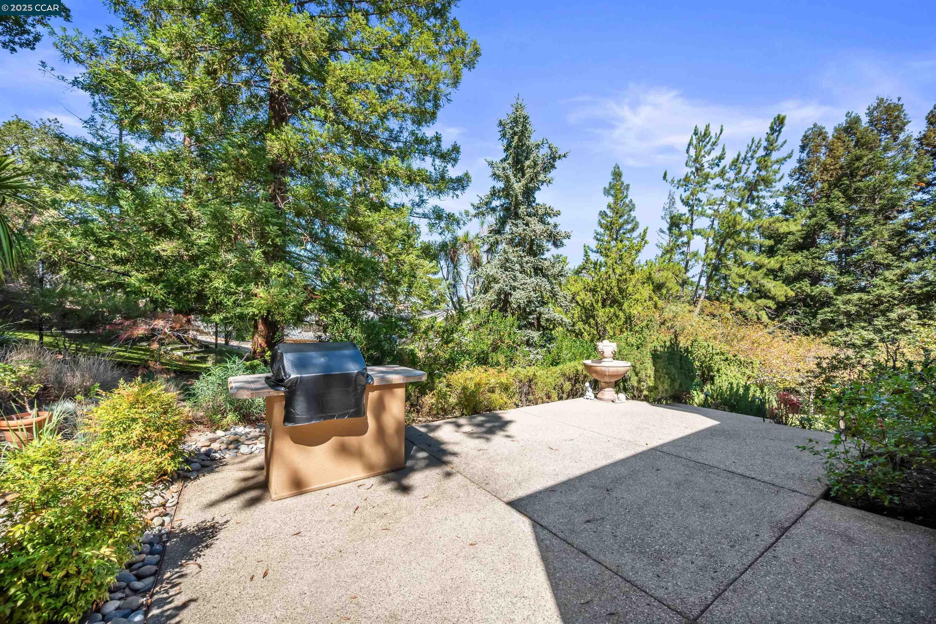 20 Oak Crest Lane