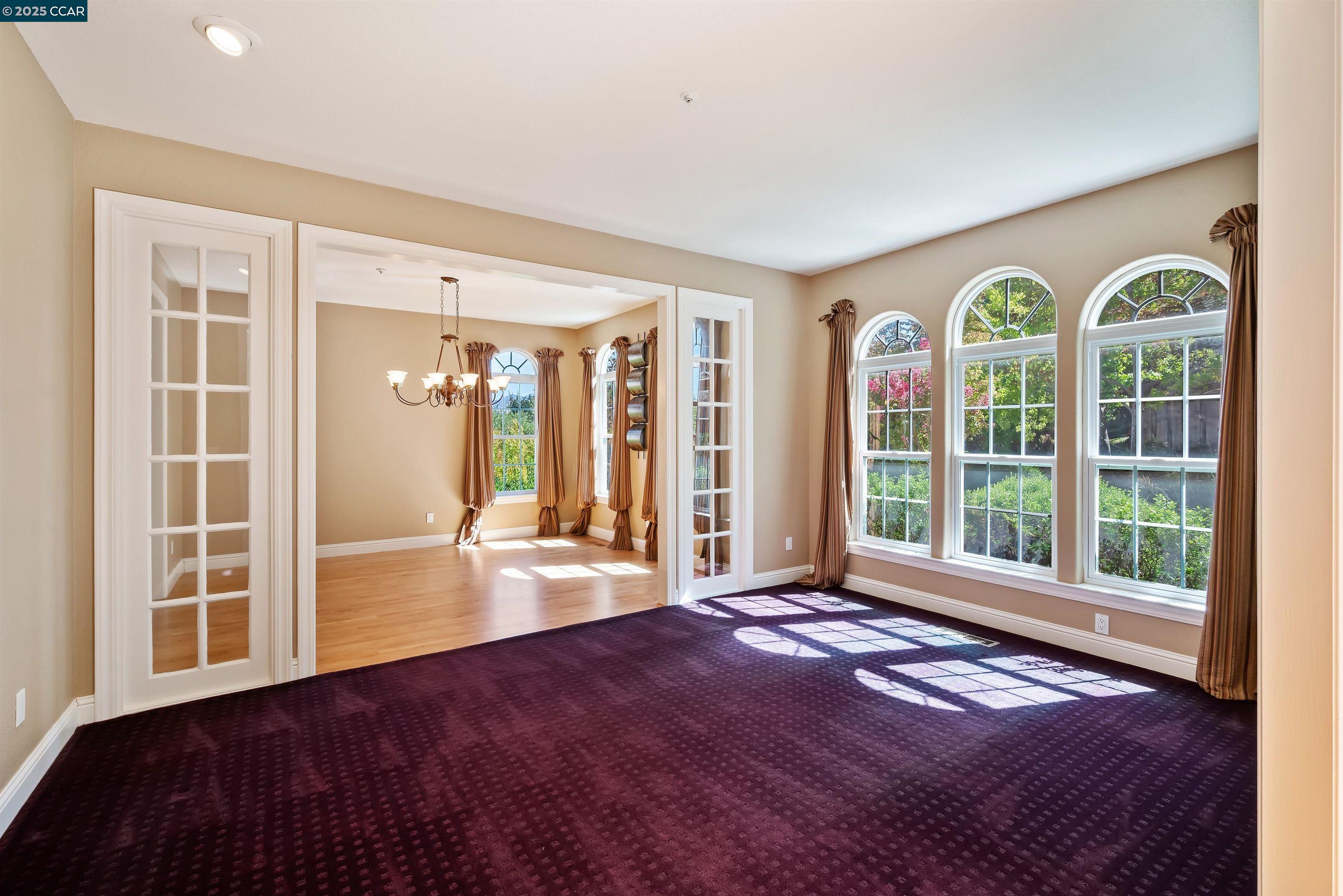 20 Oak Crest Lane
