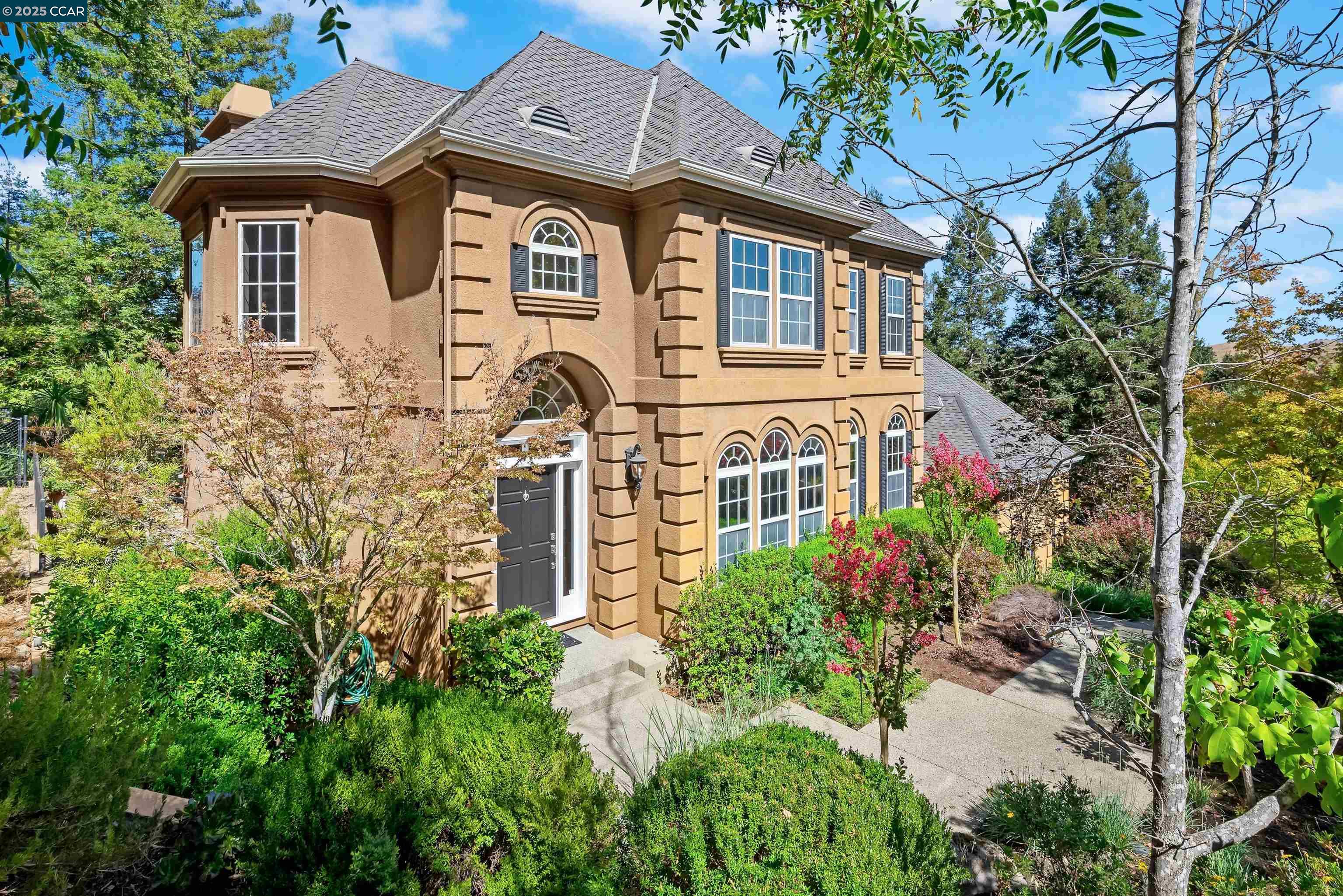 20 Oak Crest Lane