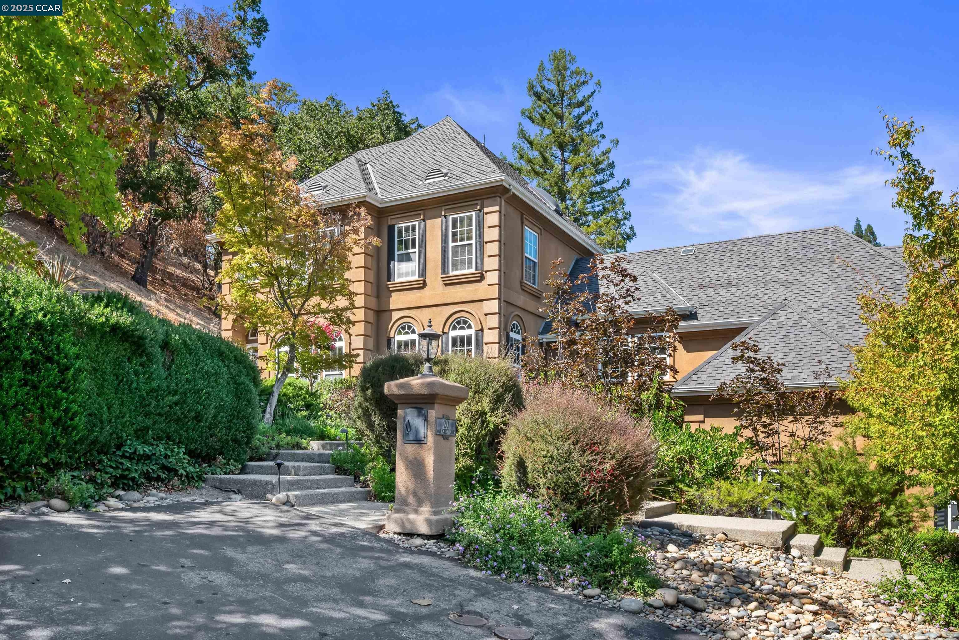 20 Oak Crest Lane