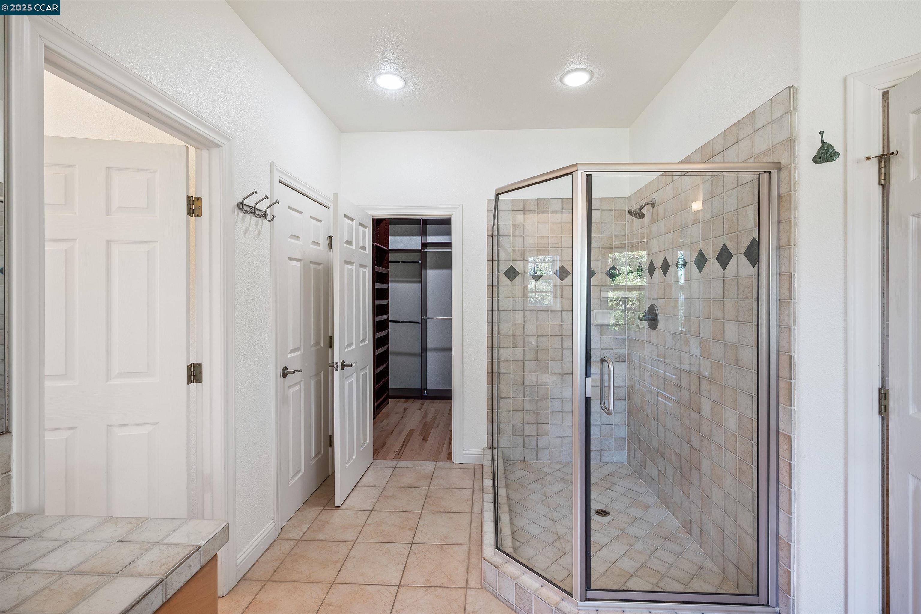 20 Oak Crest Lane