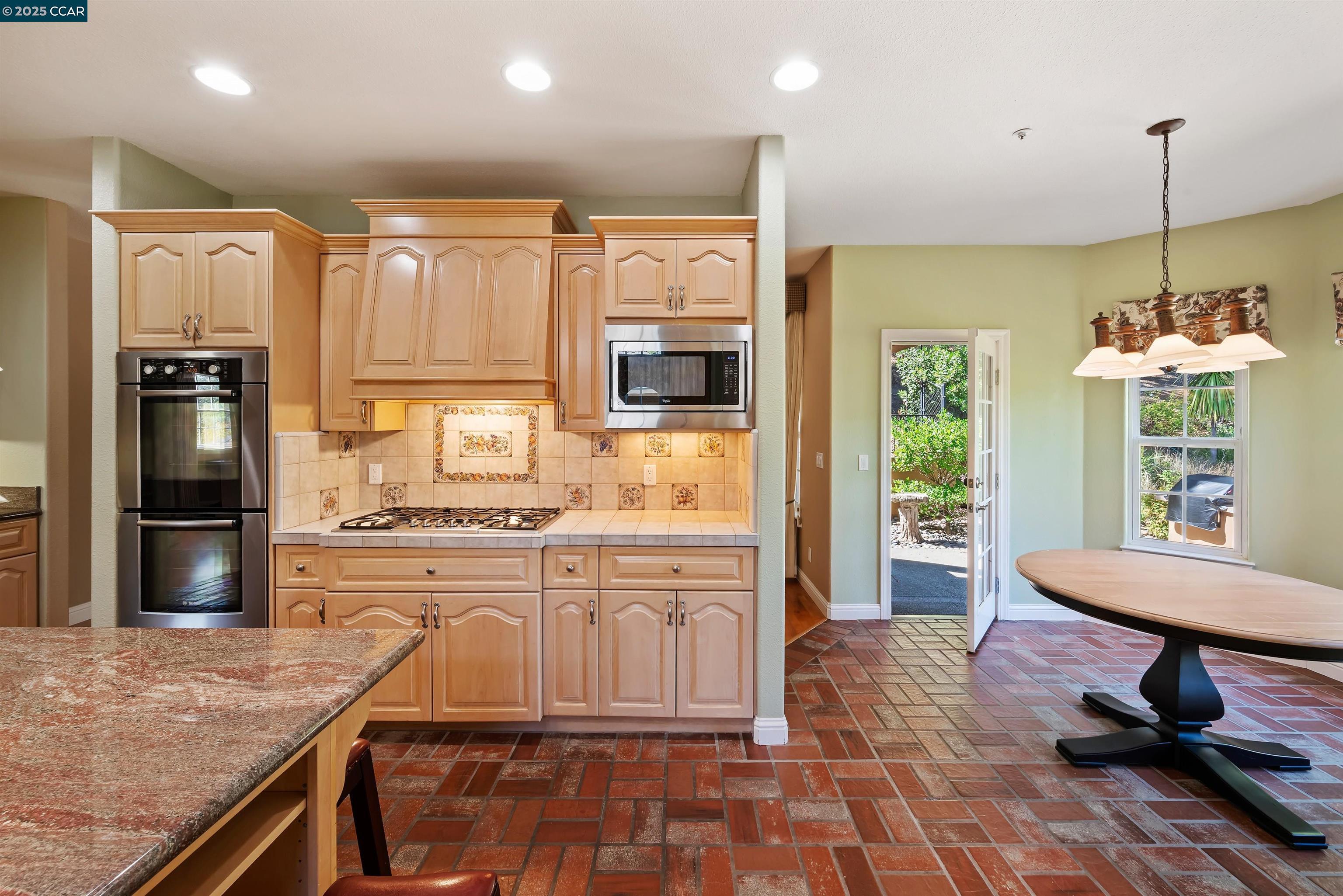 20 Oak Crest Lane