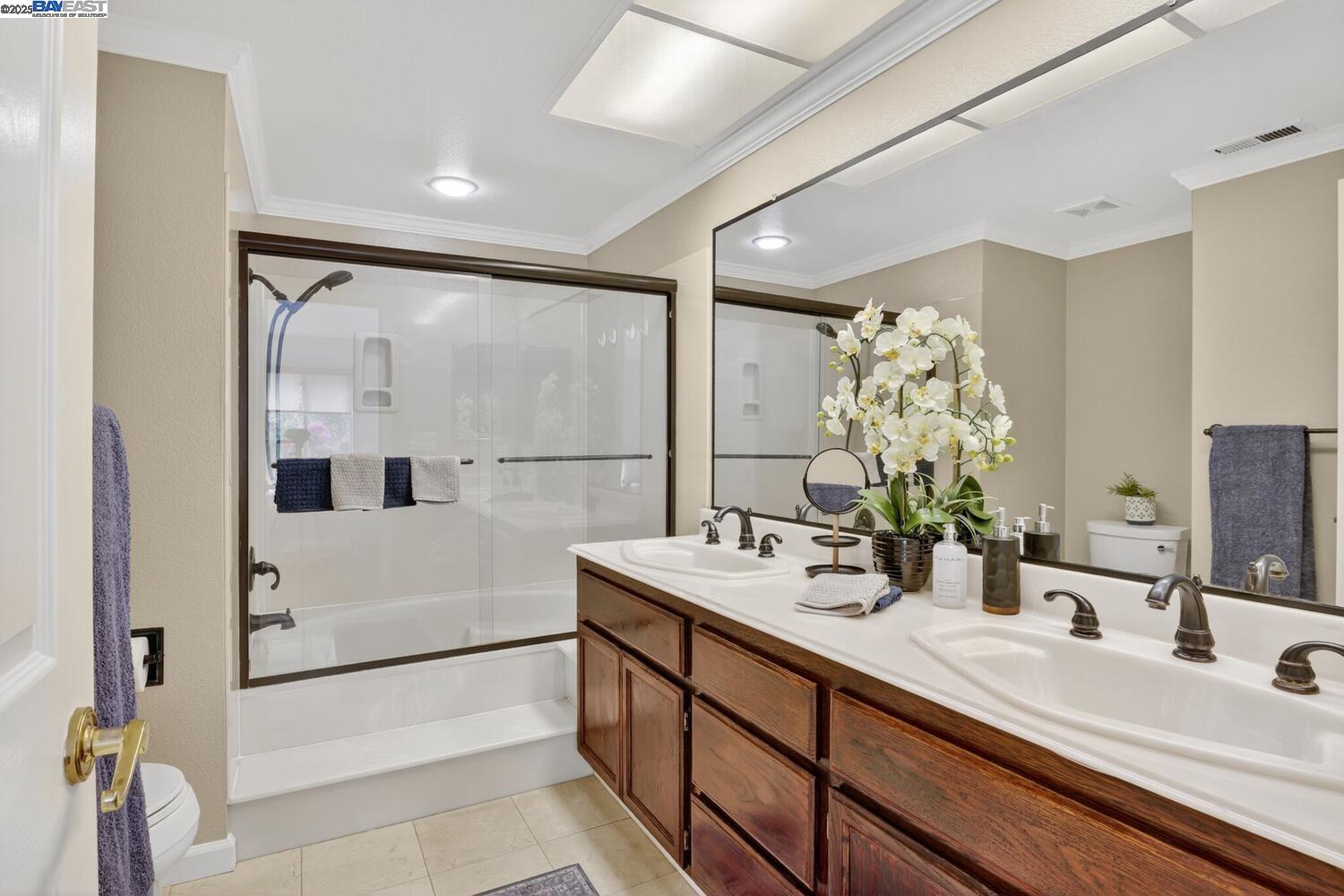 214 Bellflower Dr