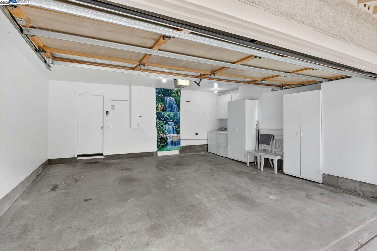 214 Bellflower Dr