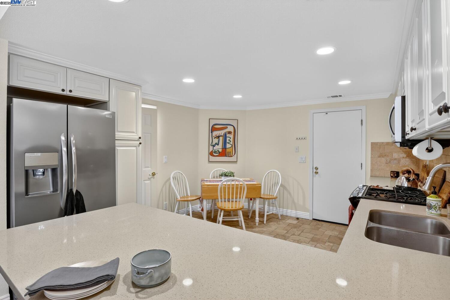 214 Bellflower Dr