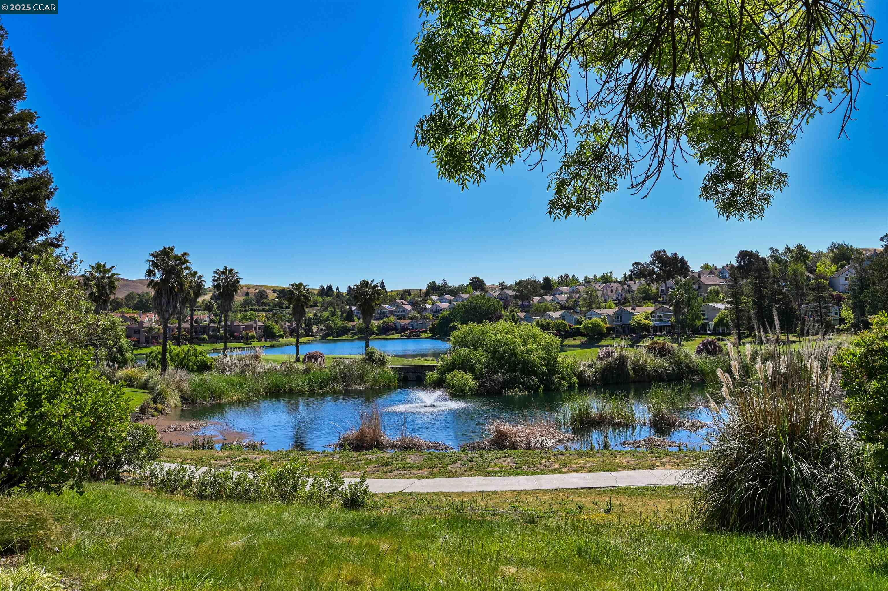 6206 Lakeview Cir