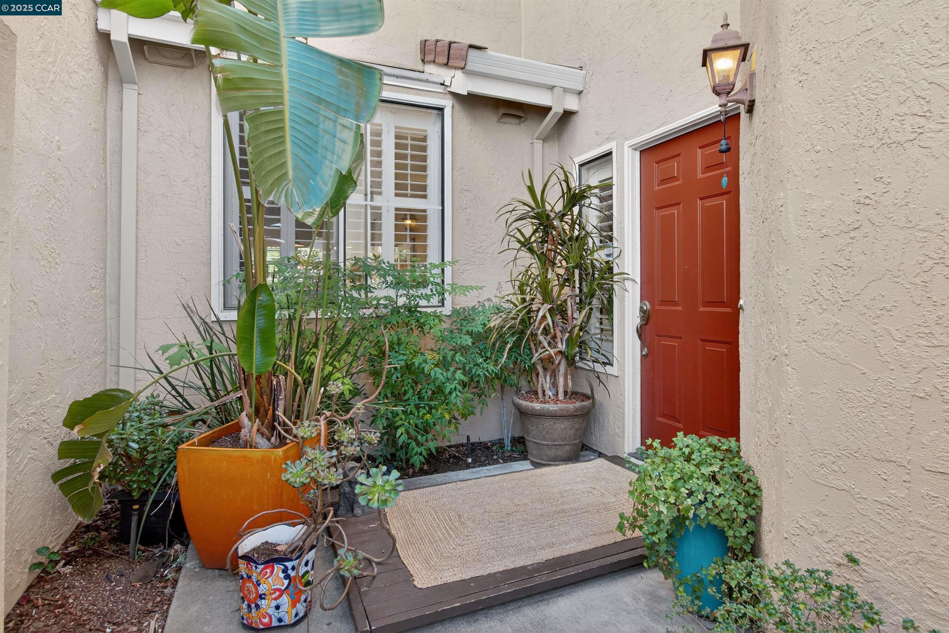 6206 Lakeview Cir
