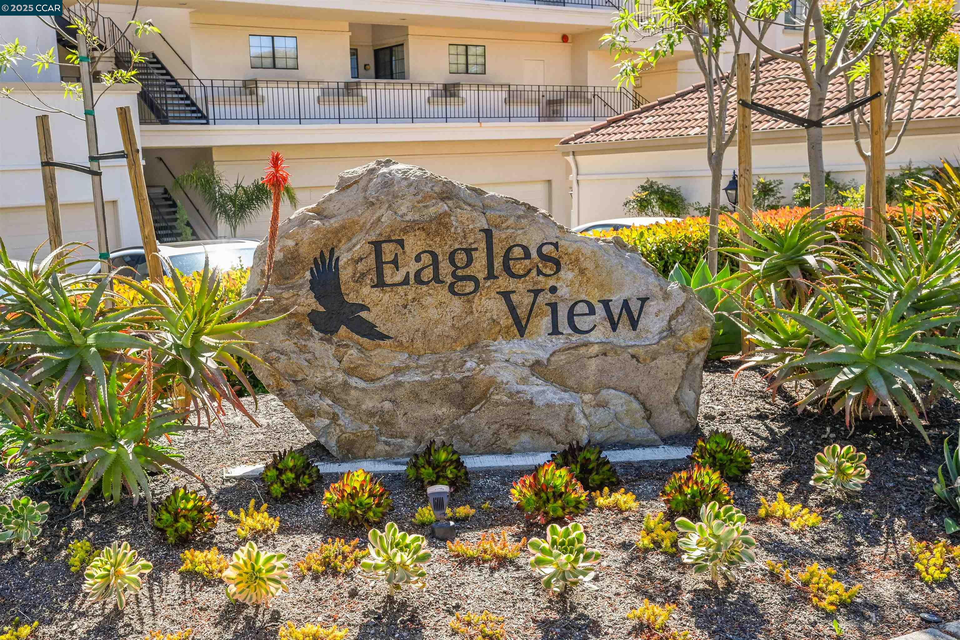 6206 Lakeview Cir
