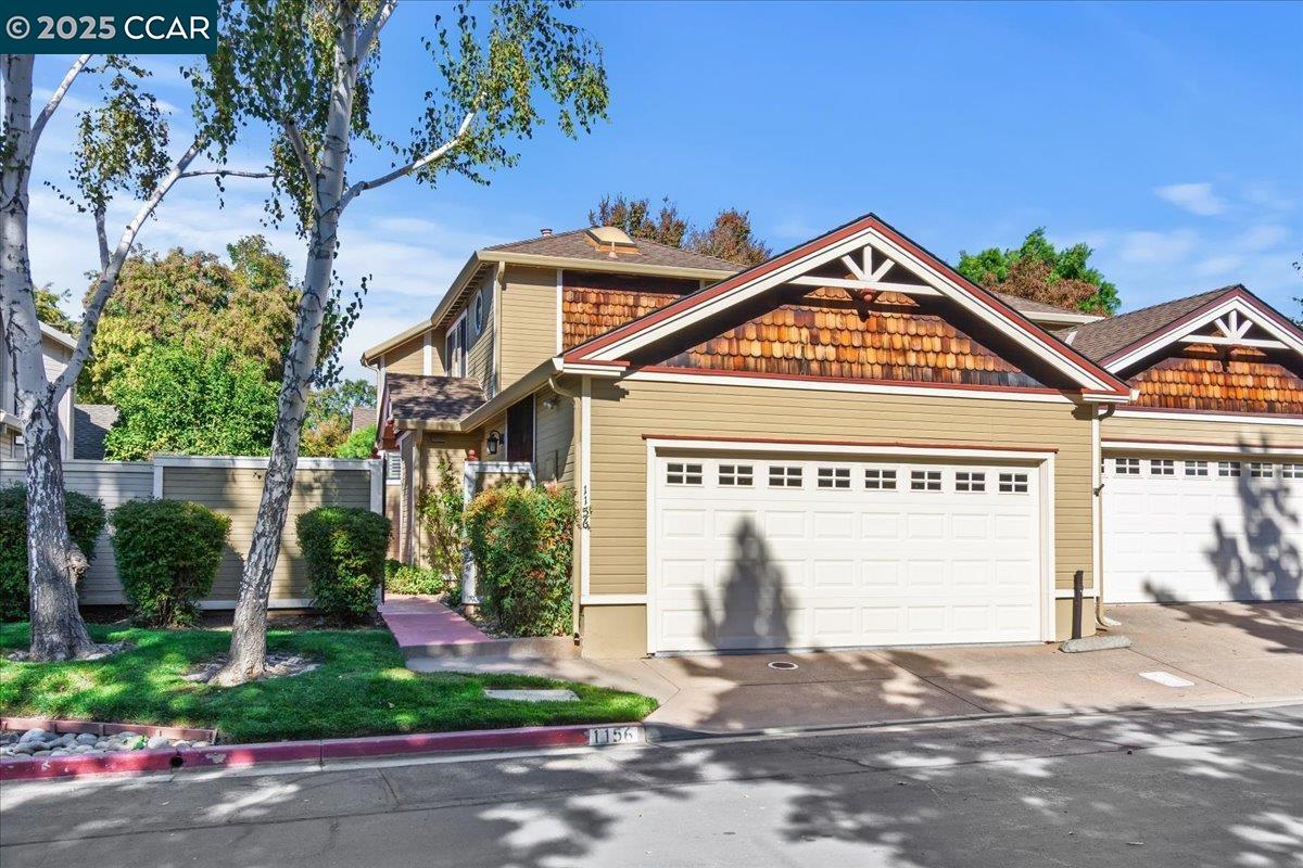 1156 Tiffany Ln