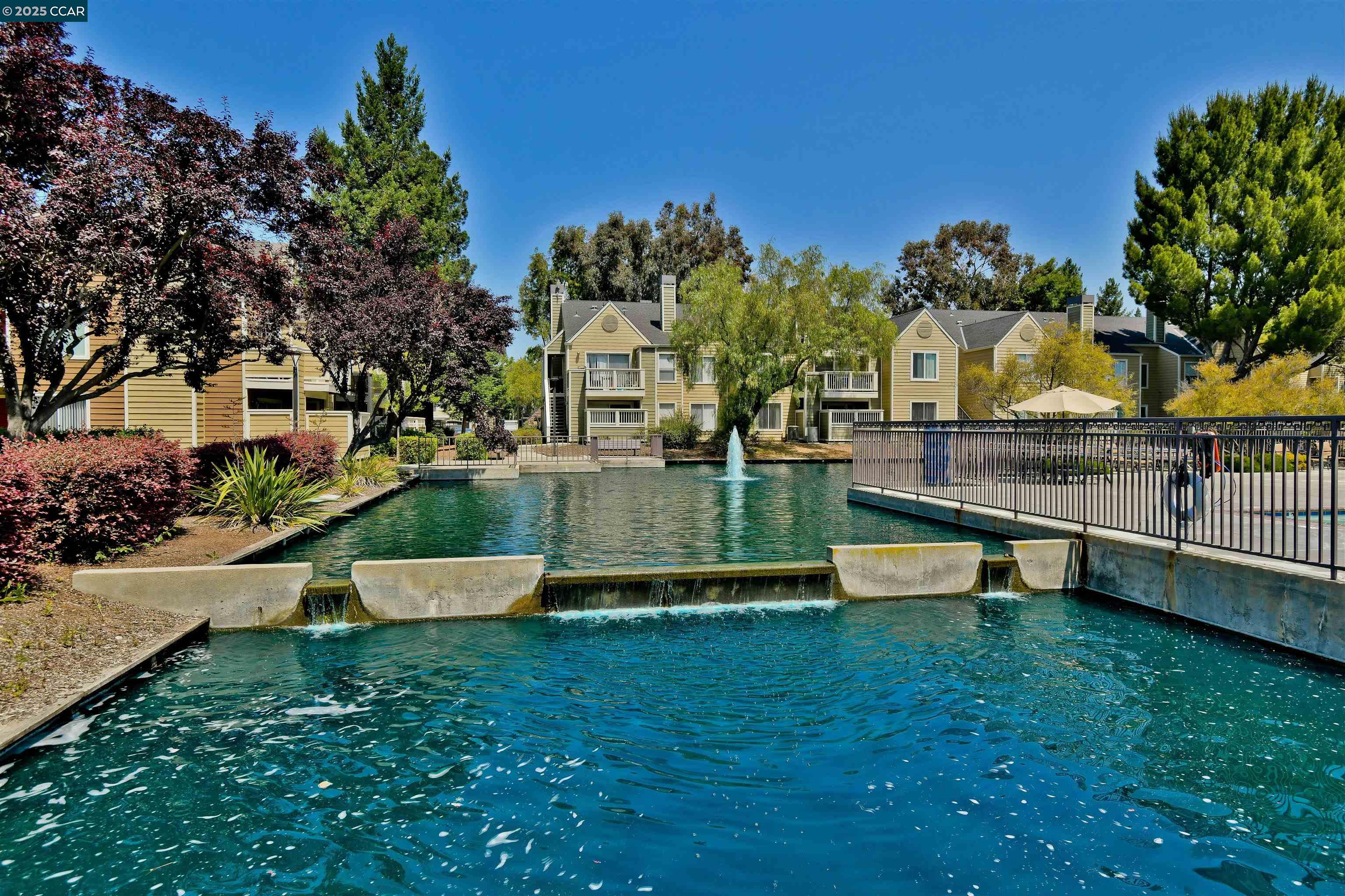 255 Reflections Dr # 21