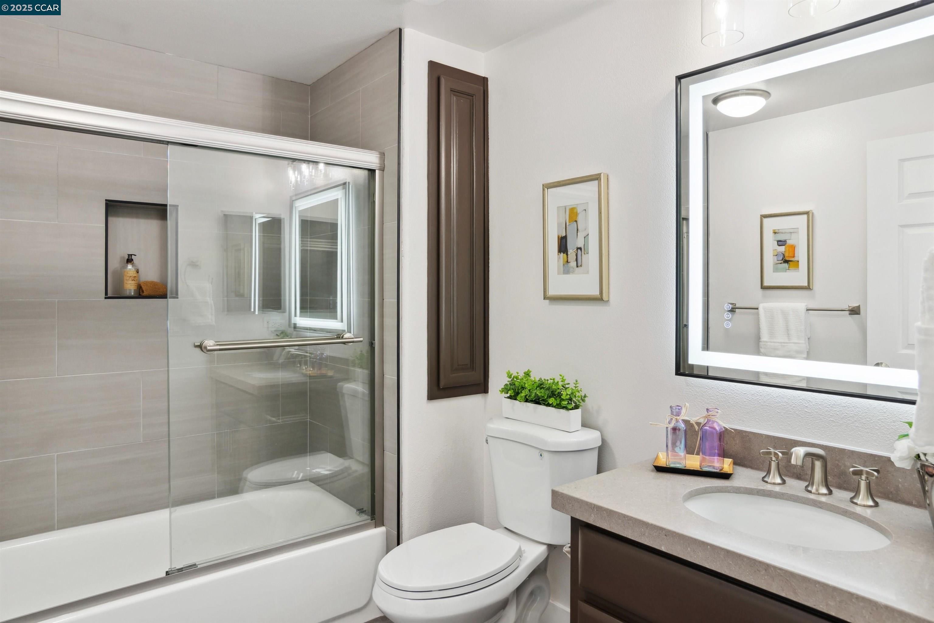 3240 Maguire Way # 401