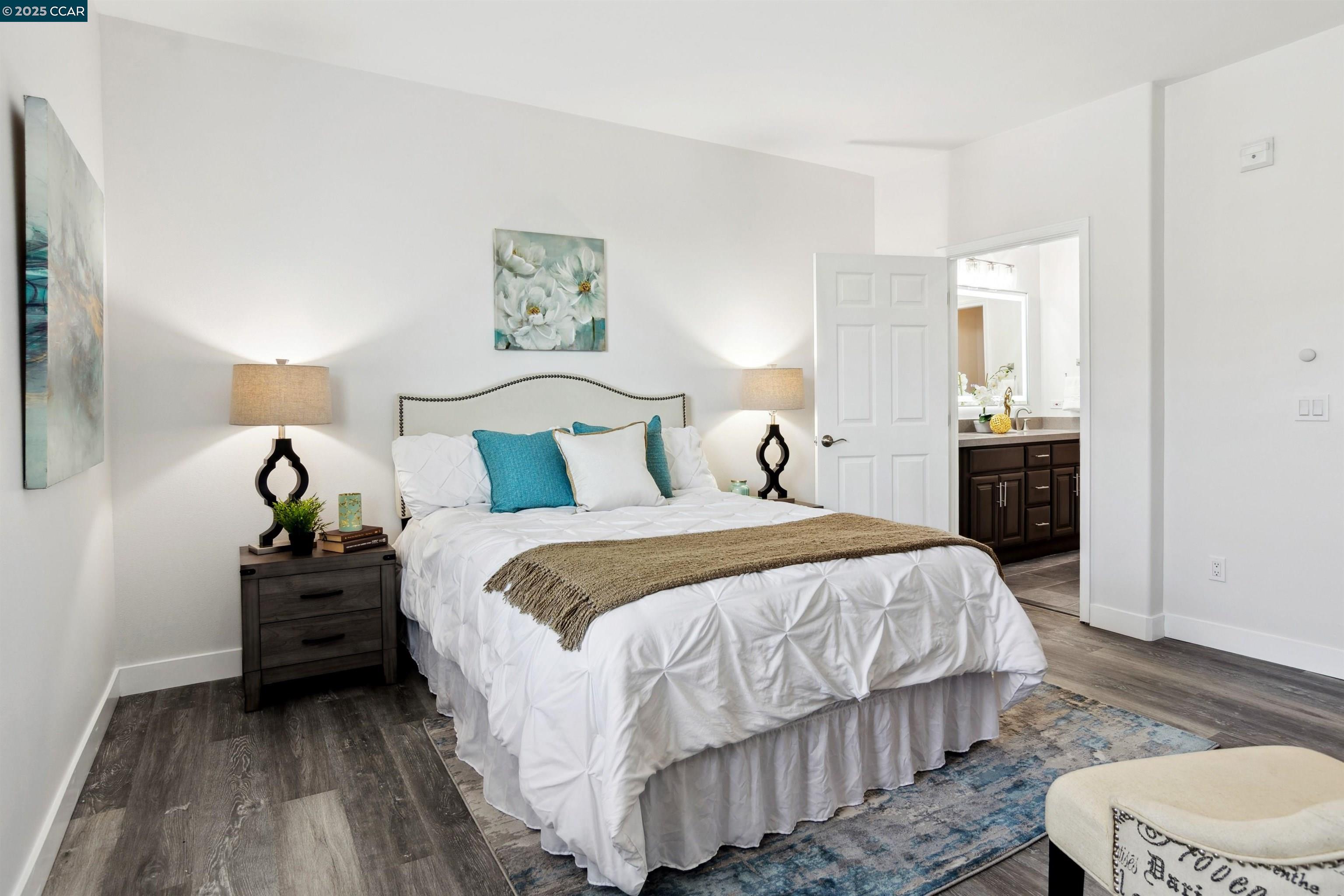 3240 Maguire Way # 401