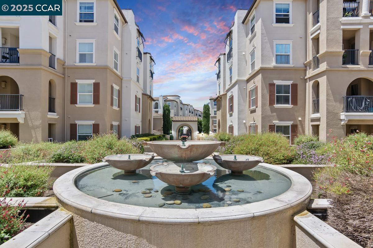 3240 Maguire Way # 401