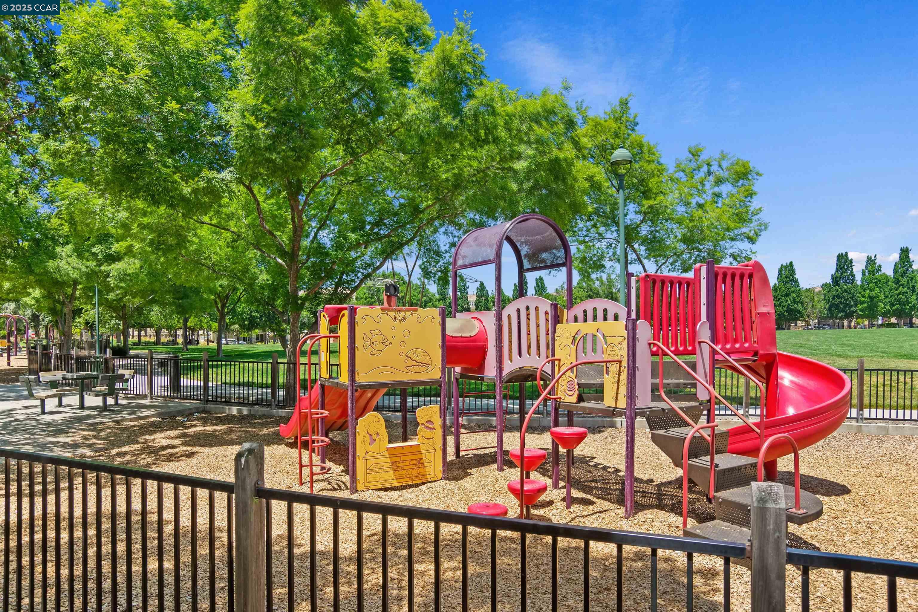 3240 Maguire Way # 401