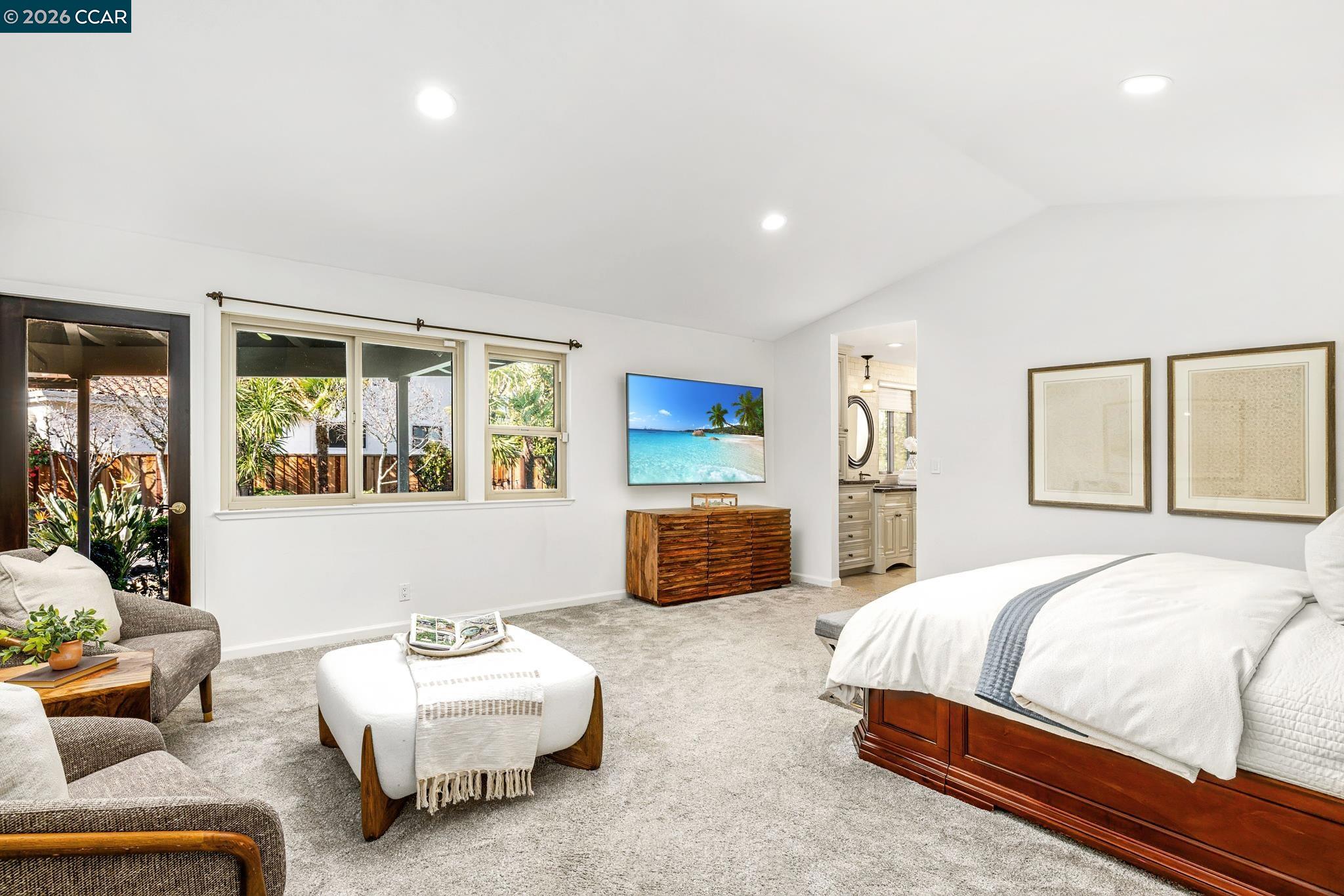 551 Blackhawk Club Dr