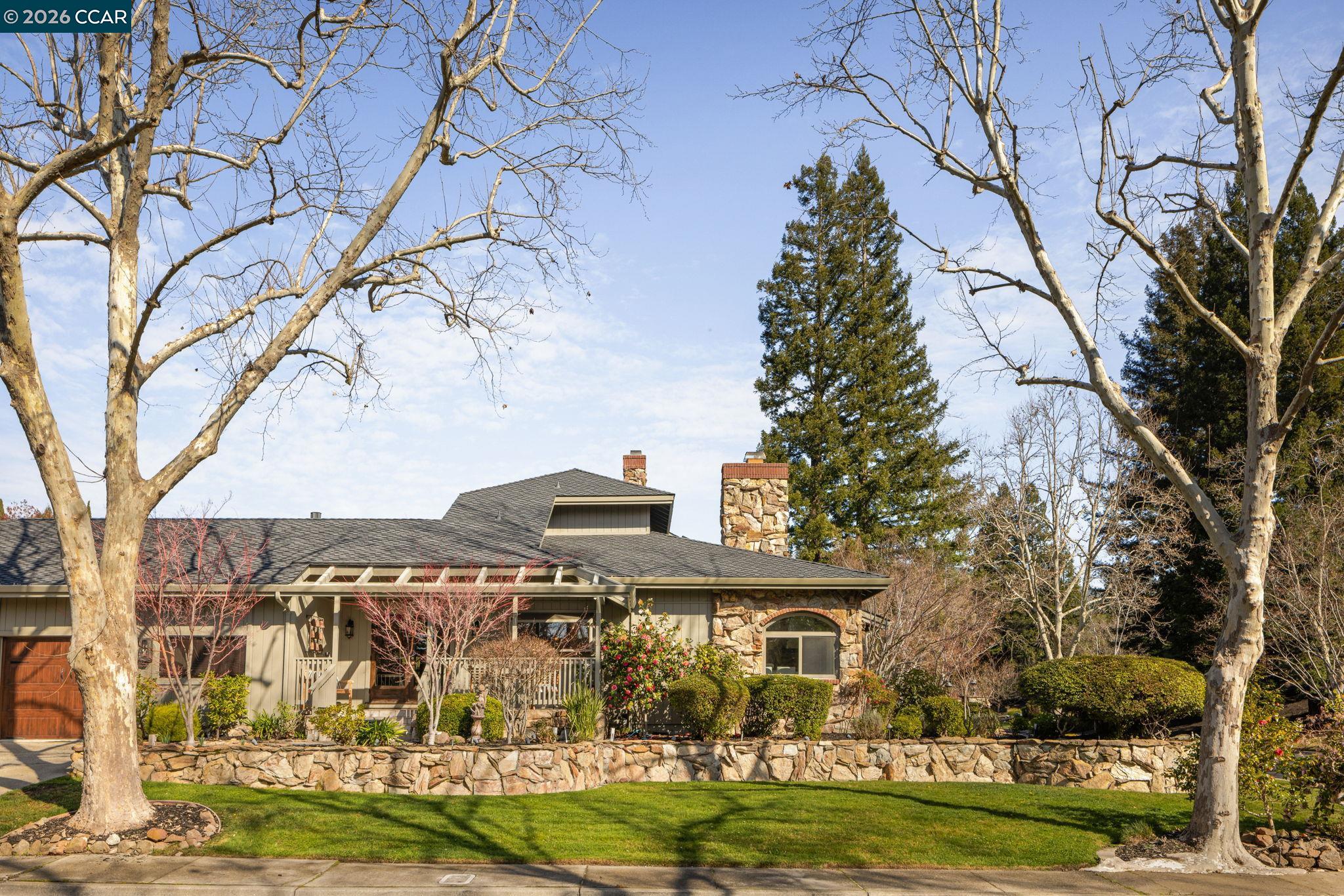 551 Blackhawk Club Dr