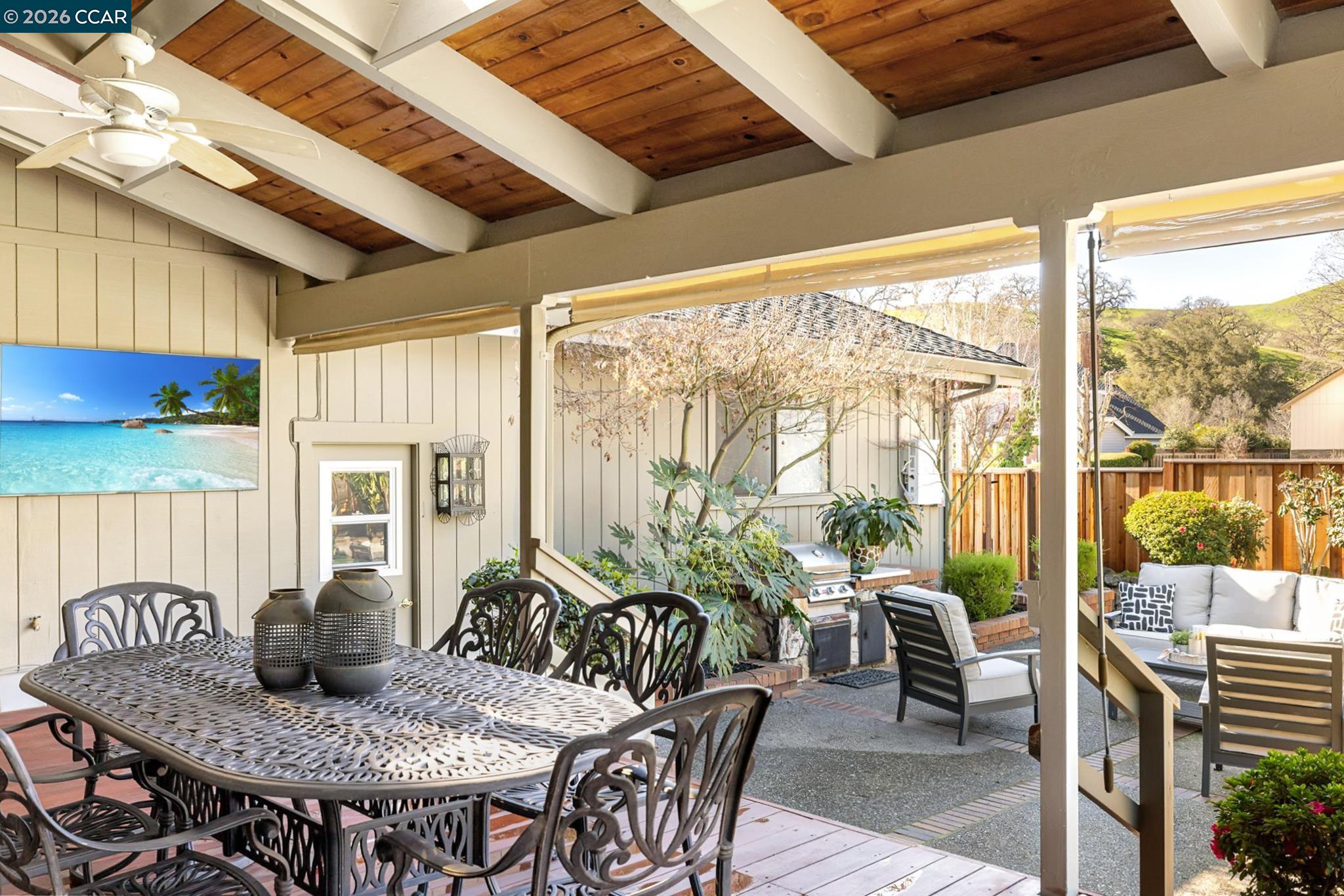 551 Blackhawk Club Dr