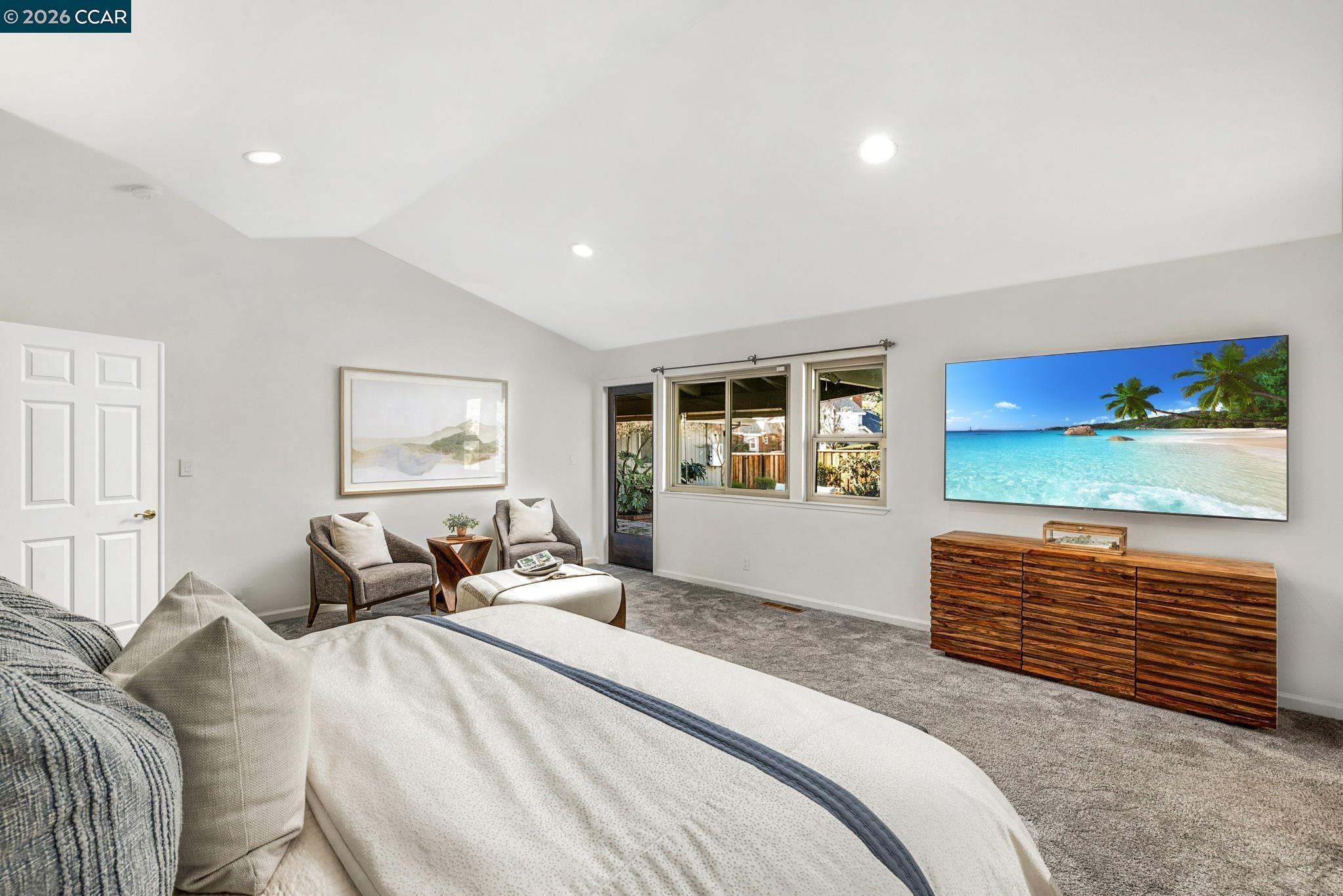 551 Blackhawk Club Dr