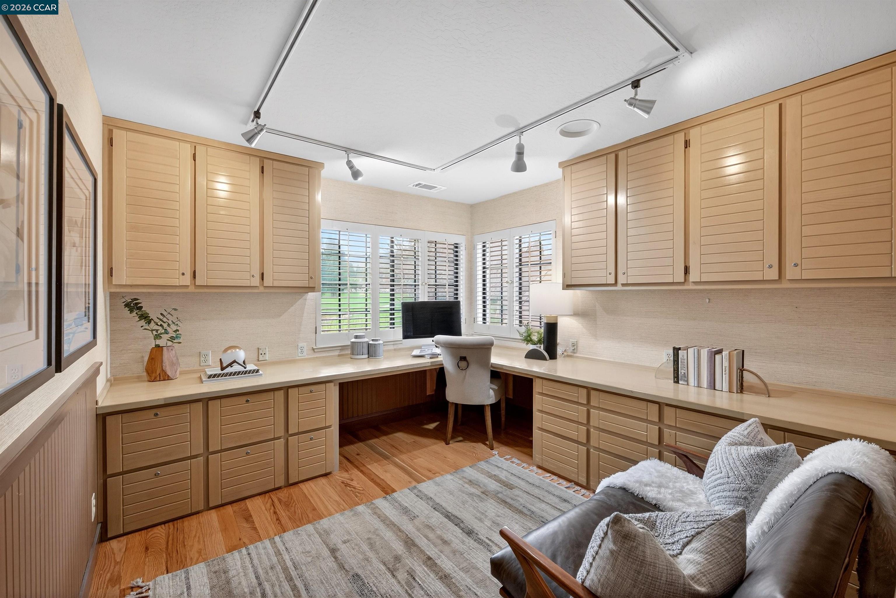 1219 Whispering Oaks Dr