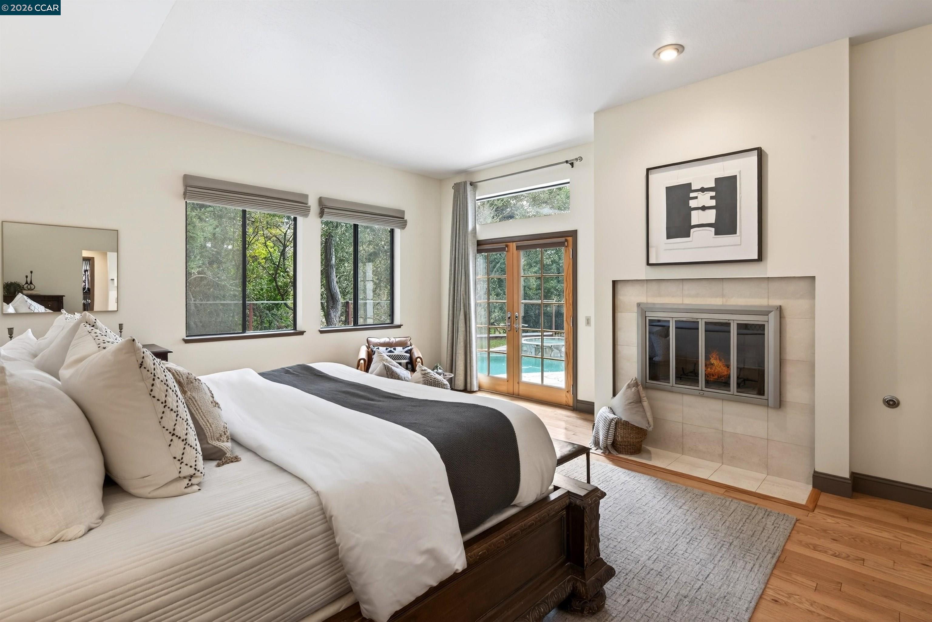 1219 Whispering Oaks Dr