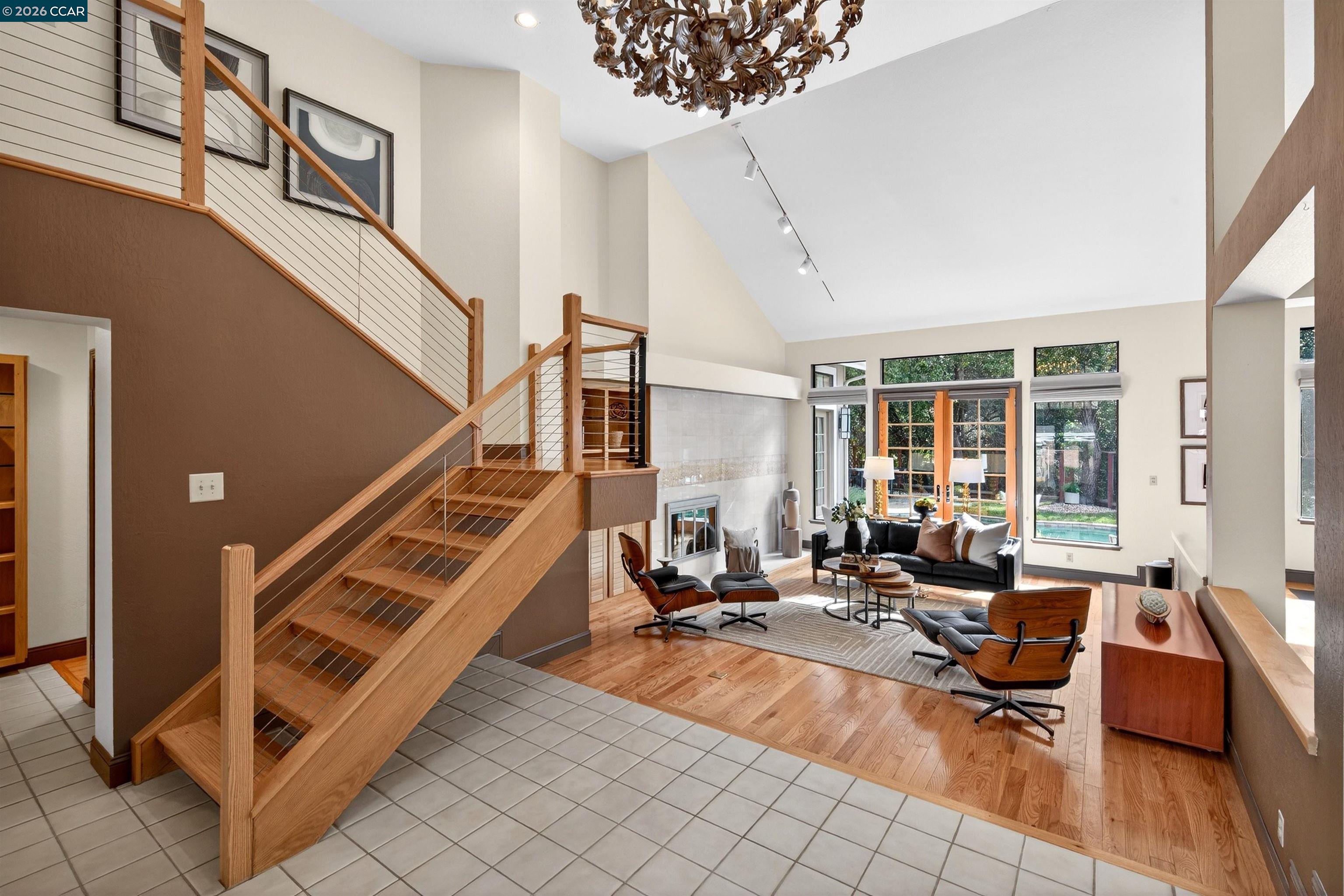 1219 Whispering Oaks Dr