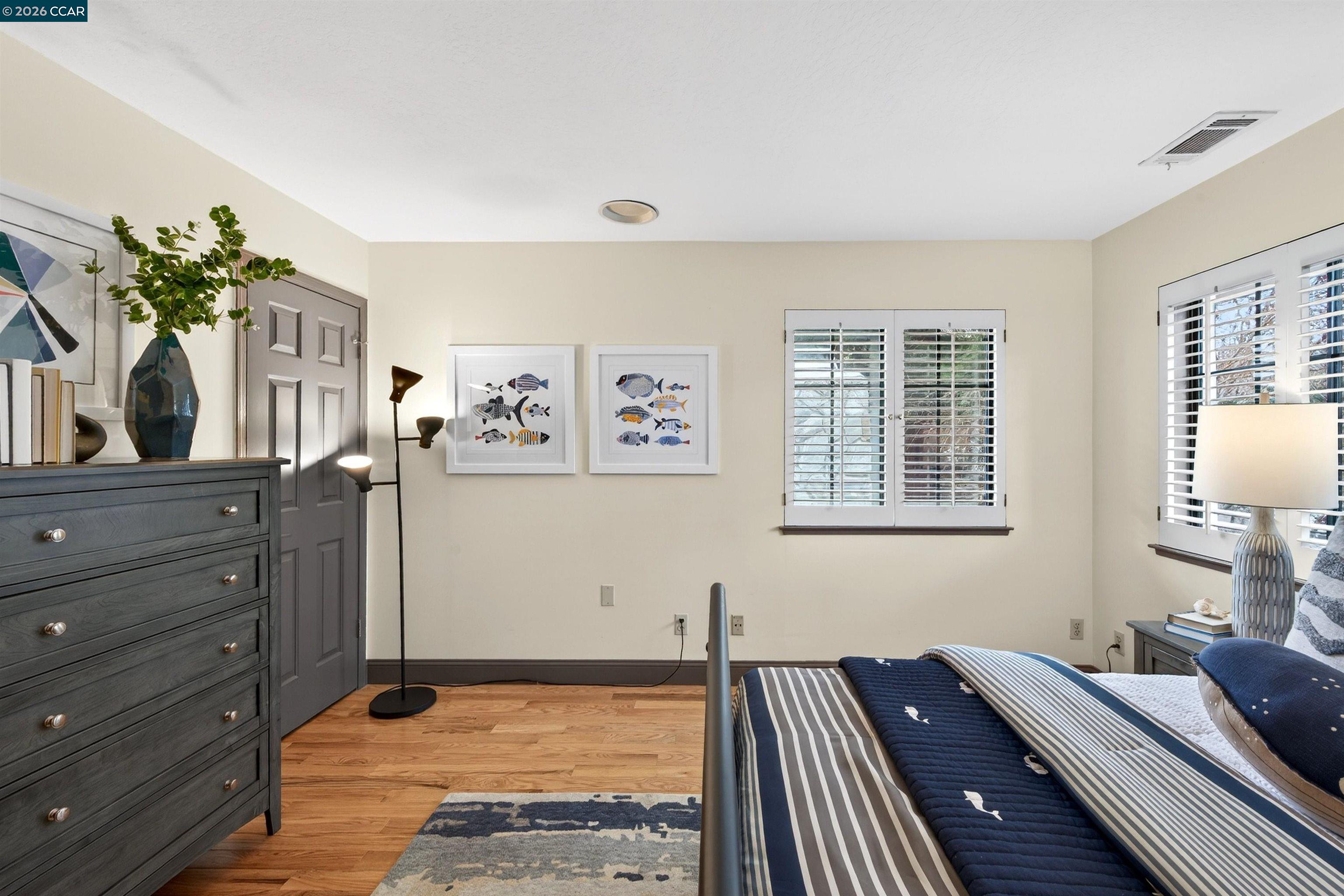 1219 Whispering Oaks Dr