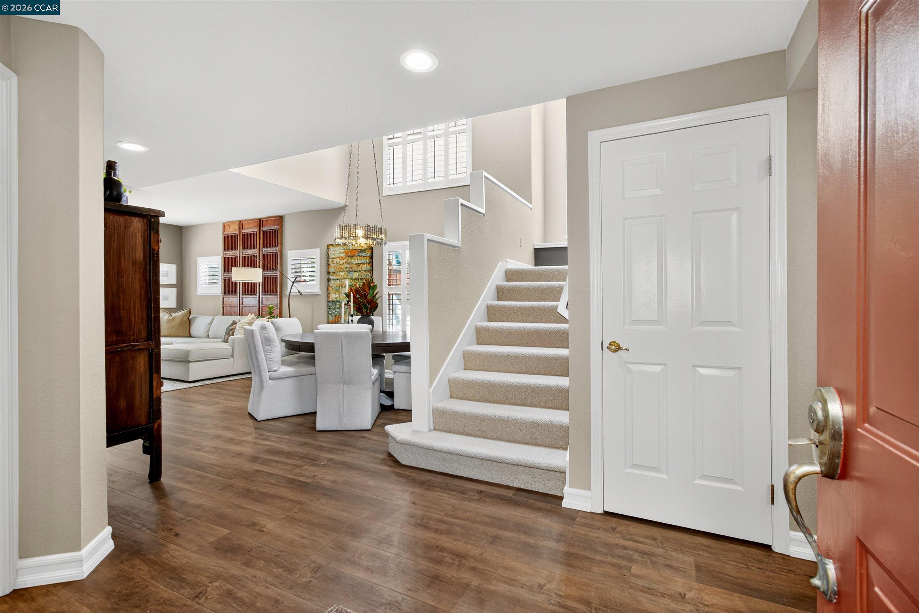 6206 Lakeview Cir
