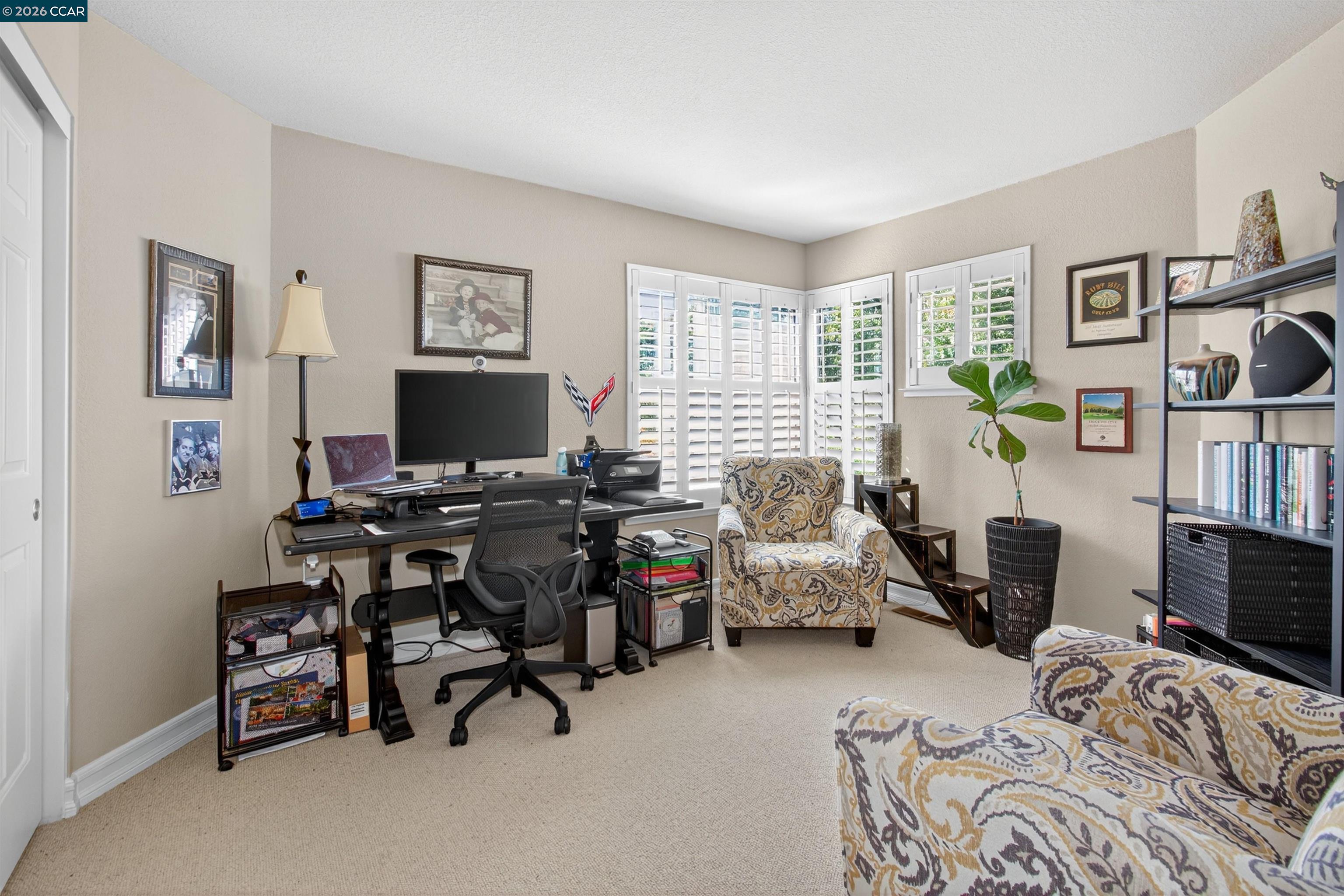 6206 Lakeview Cir
