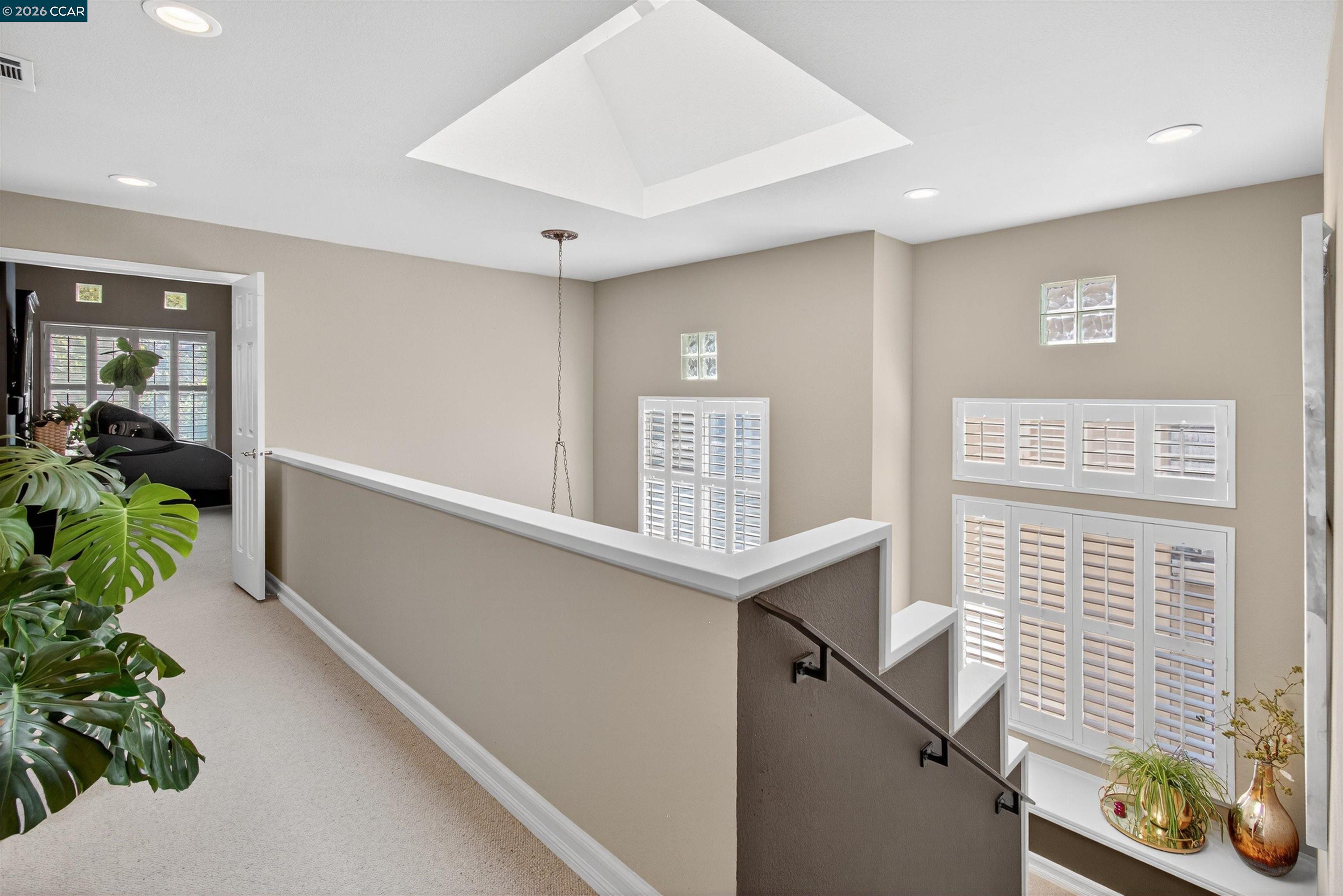 6206 Lakeview Cir