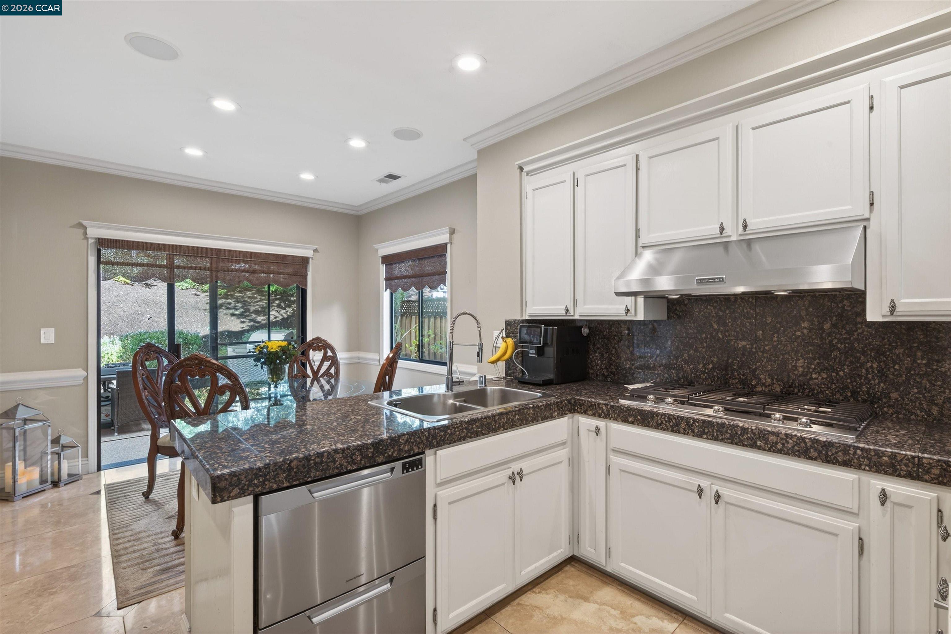 490 Eagle Valley Way