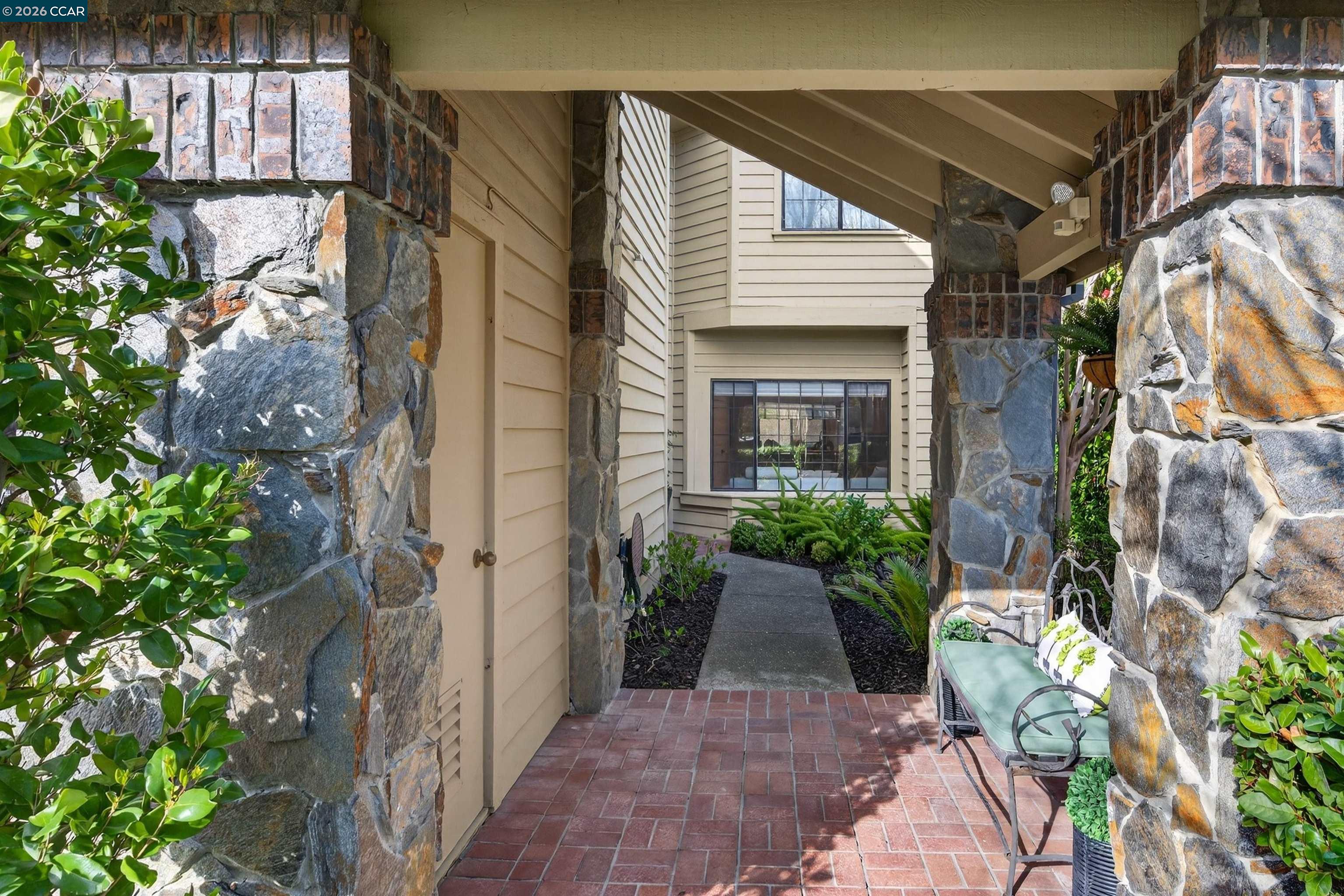 490 Eagle Valley Way