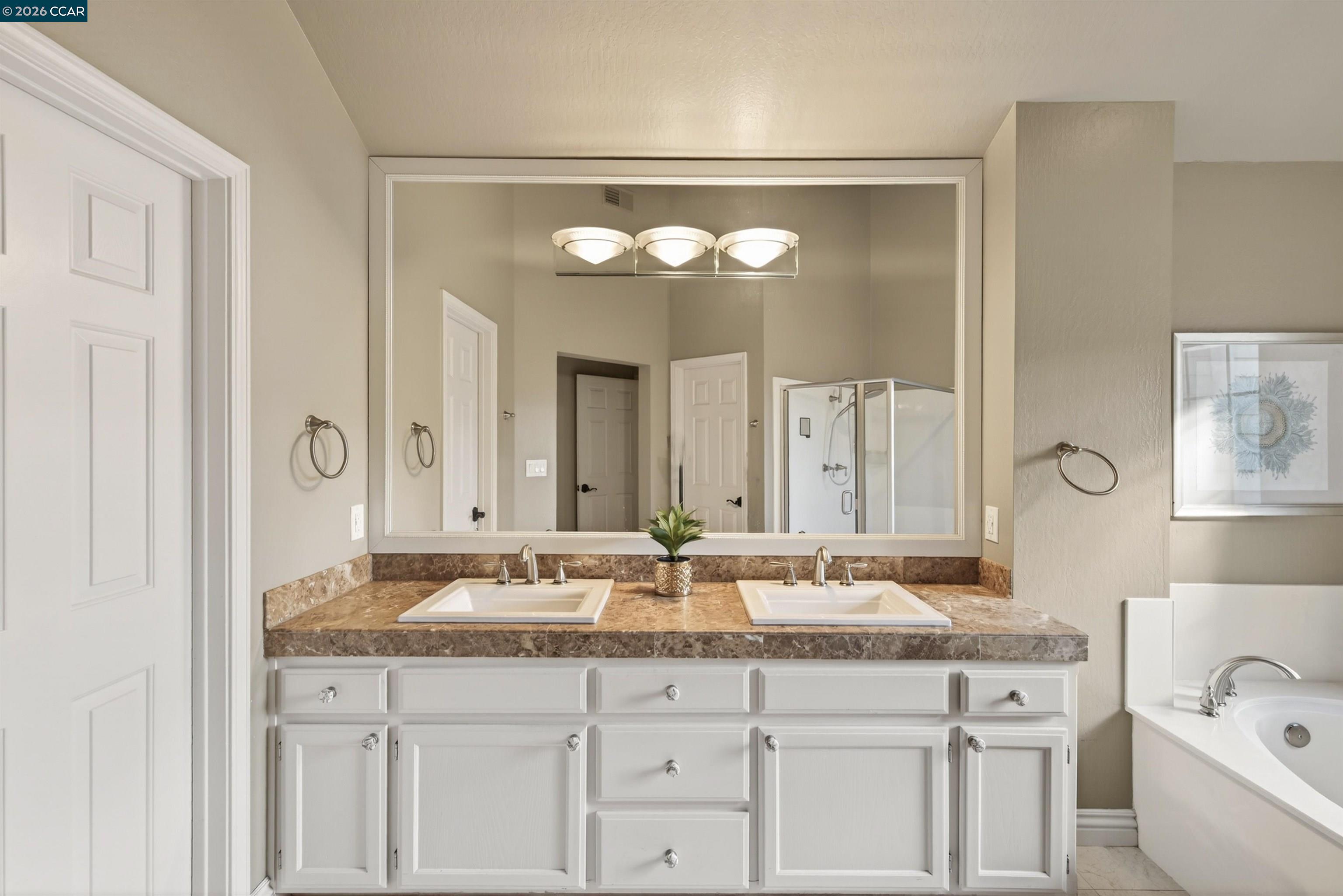 490 Eagle Valley Way